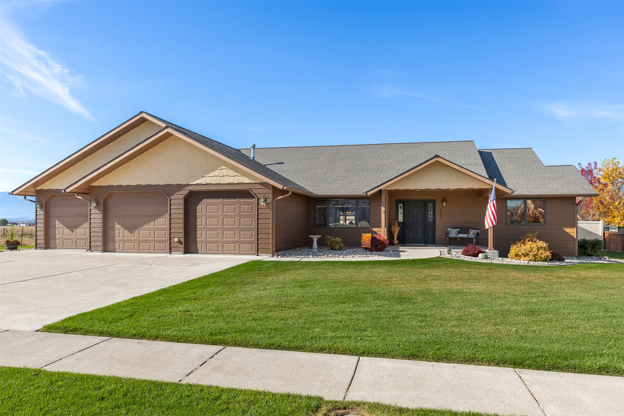 303 Syringa Street Property Photo 1