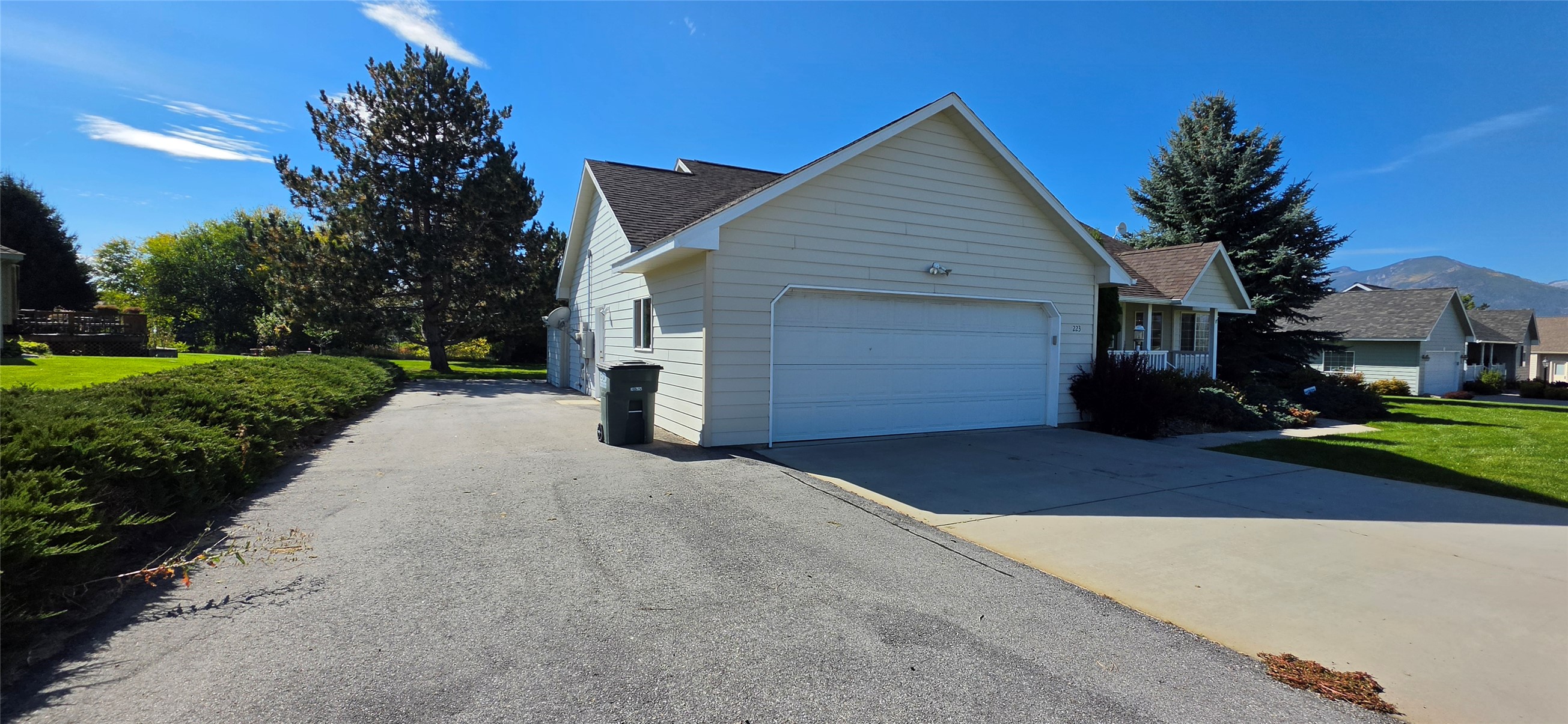 223 Carriage Road Property Photo 44
