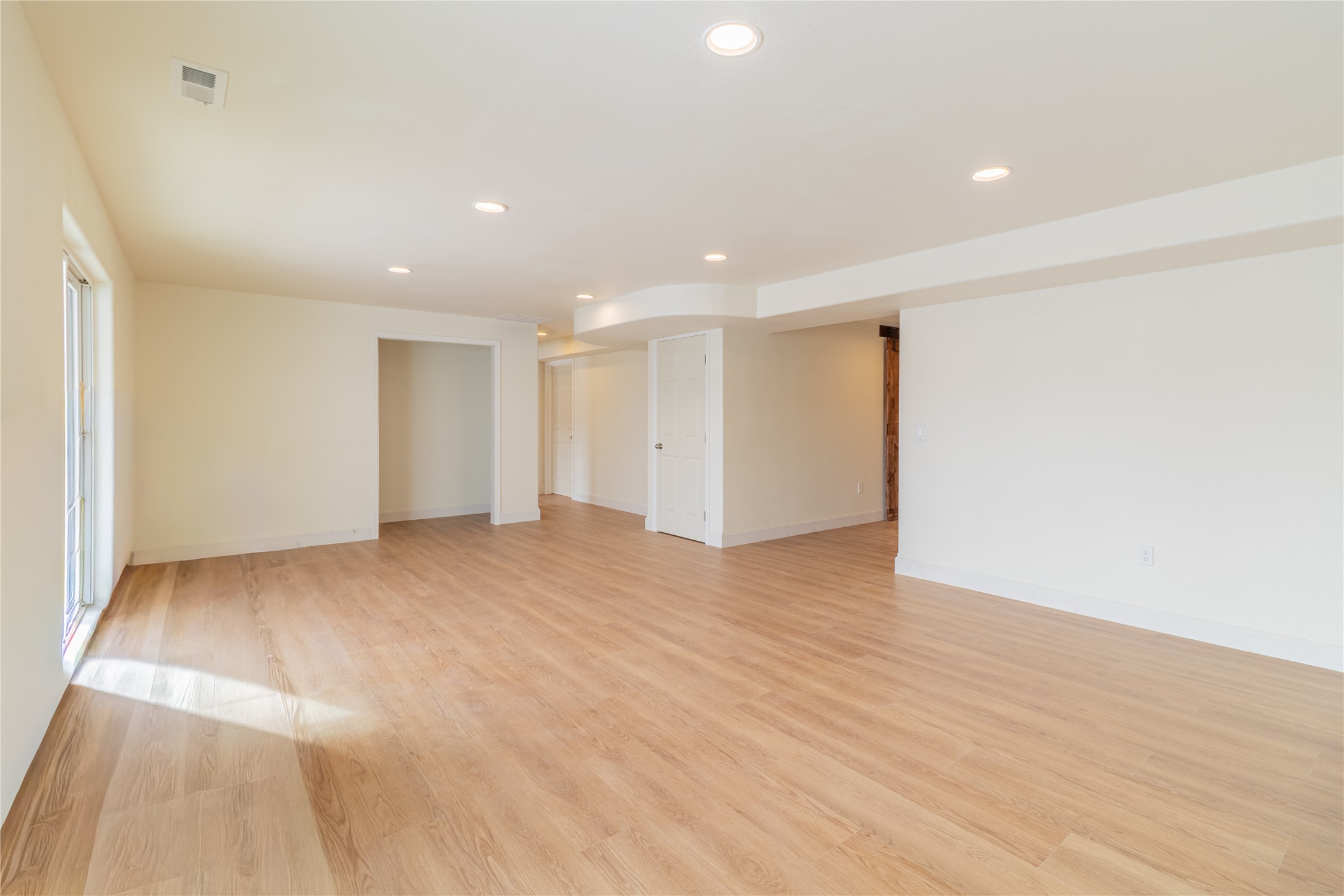 4118 Western Boulevard Property Photo 21