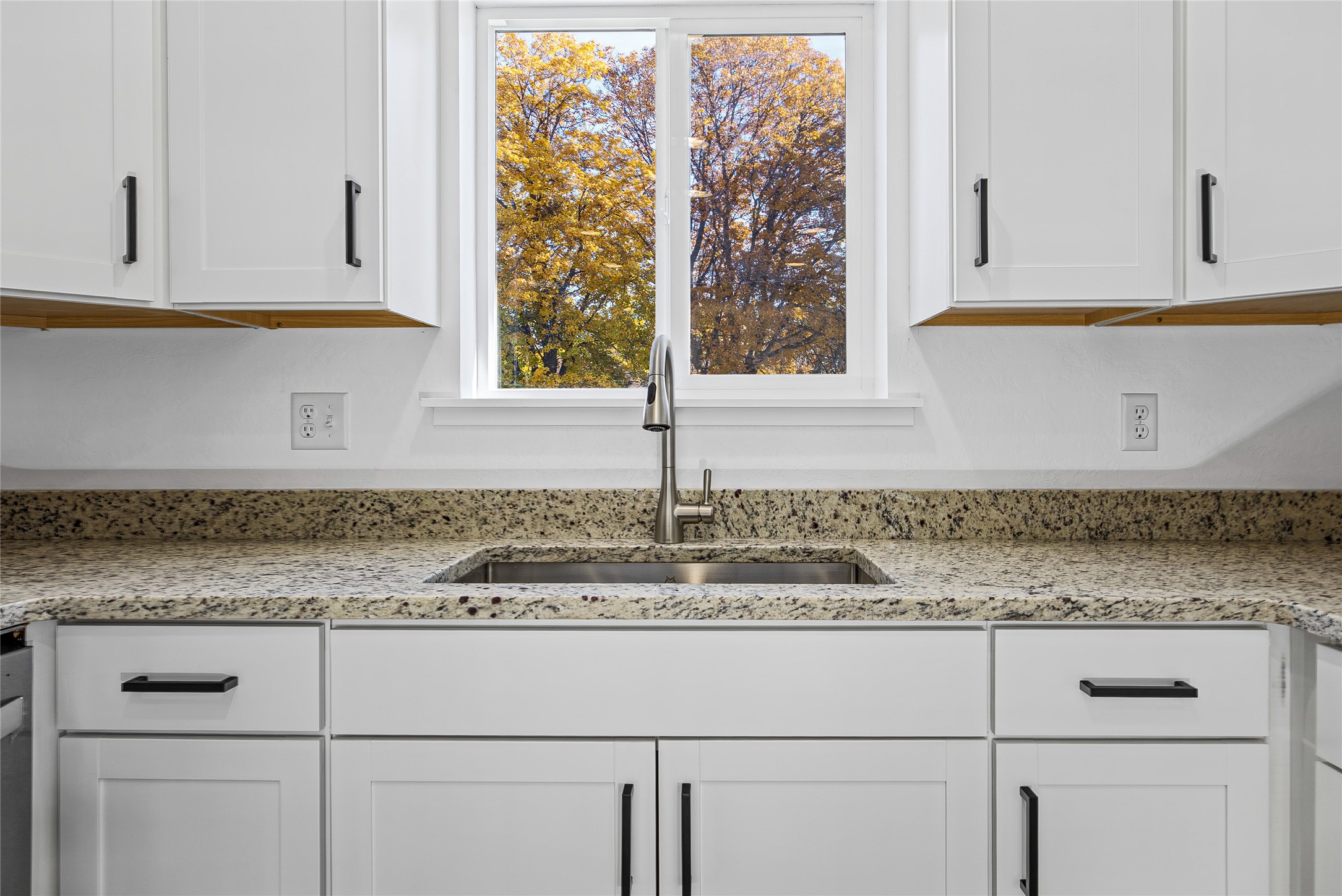 601,603,605 River Street Property Photo 14