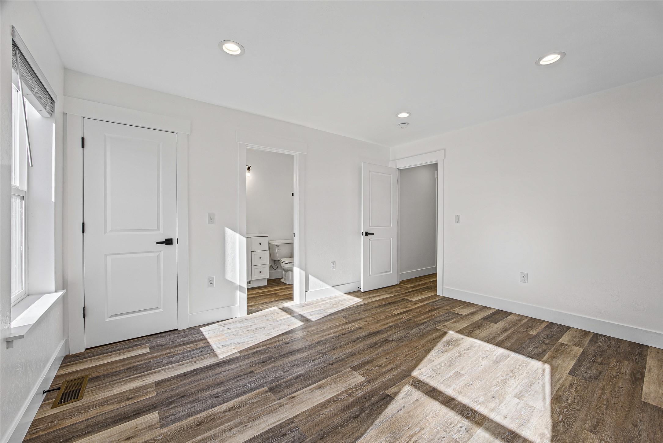 601,603,605 River Street Property Photo 22