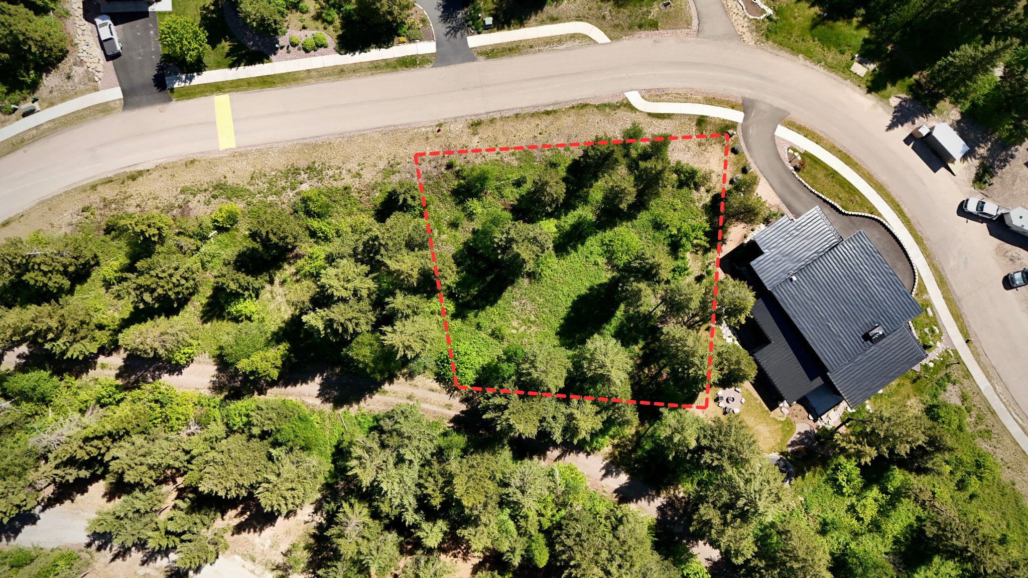 361 Gleneagles Trail Property Photo 3