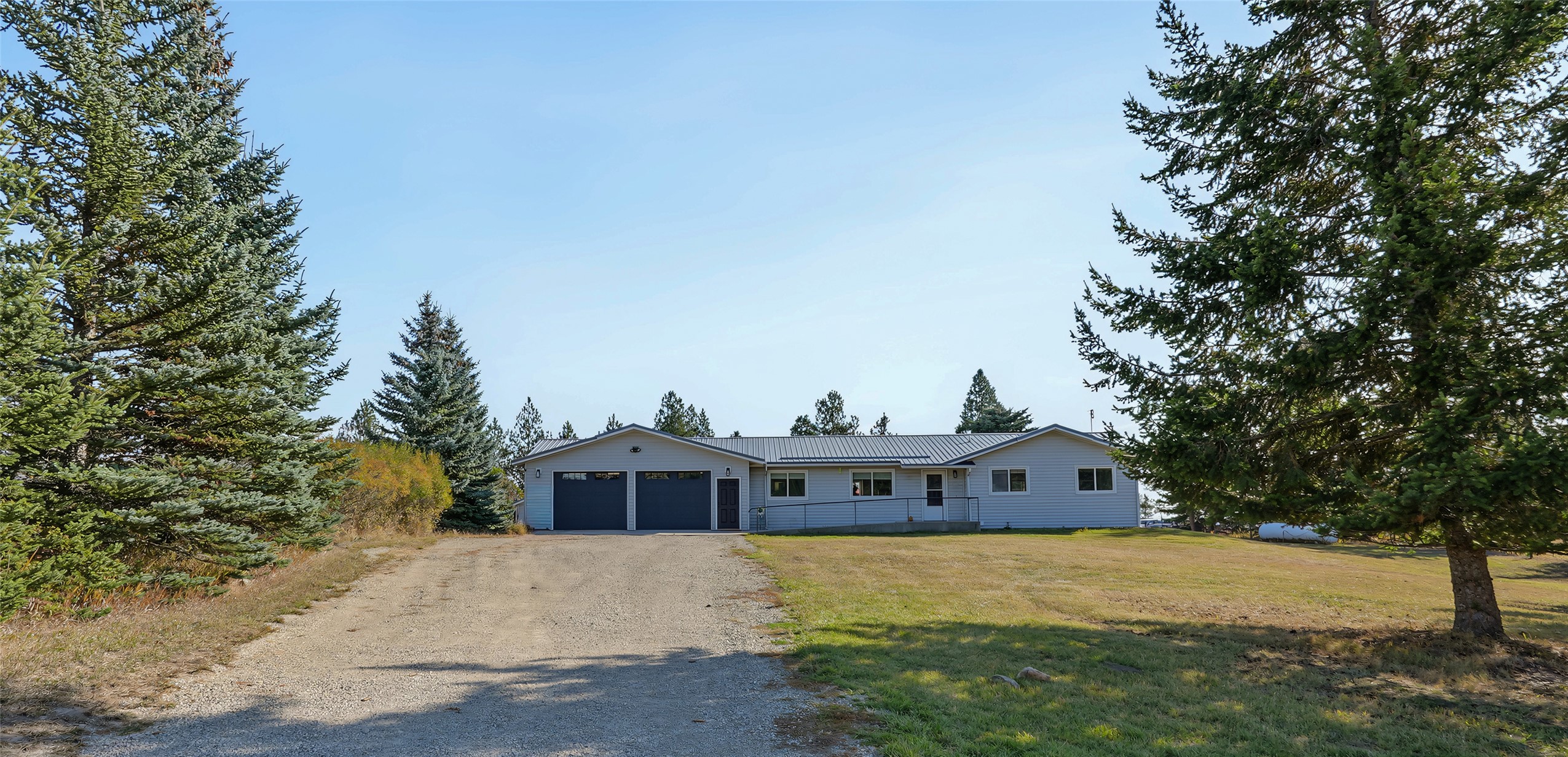 1710 Pines Boulevard Property Photo 1