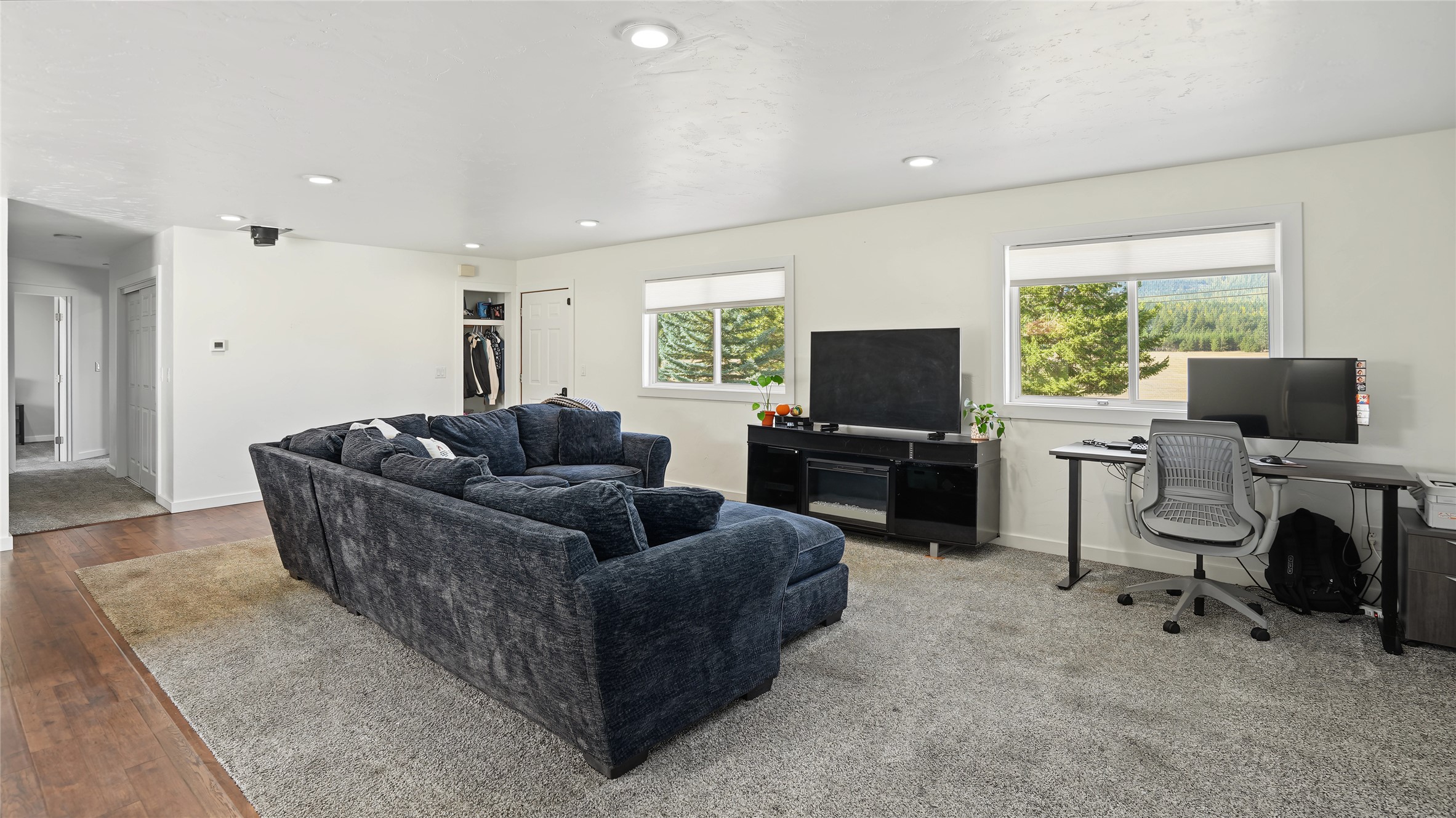 1710 Pines Boulevard Property Photo 8
