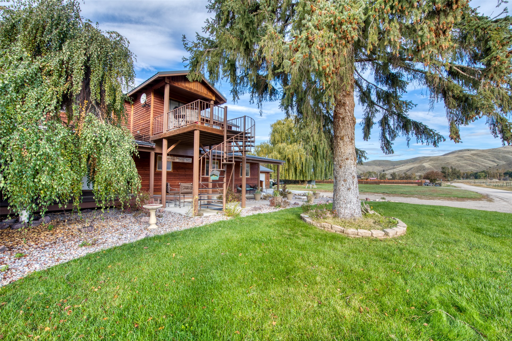 4485 Thorning Loop Property Photo 2
