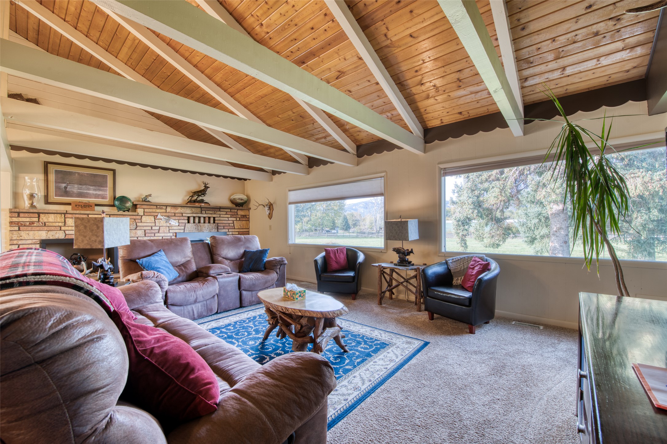 4485 Thorning Loop Property Photo 5