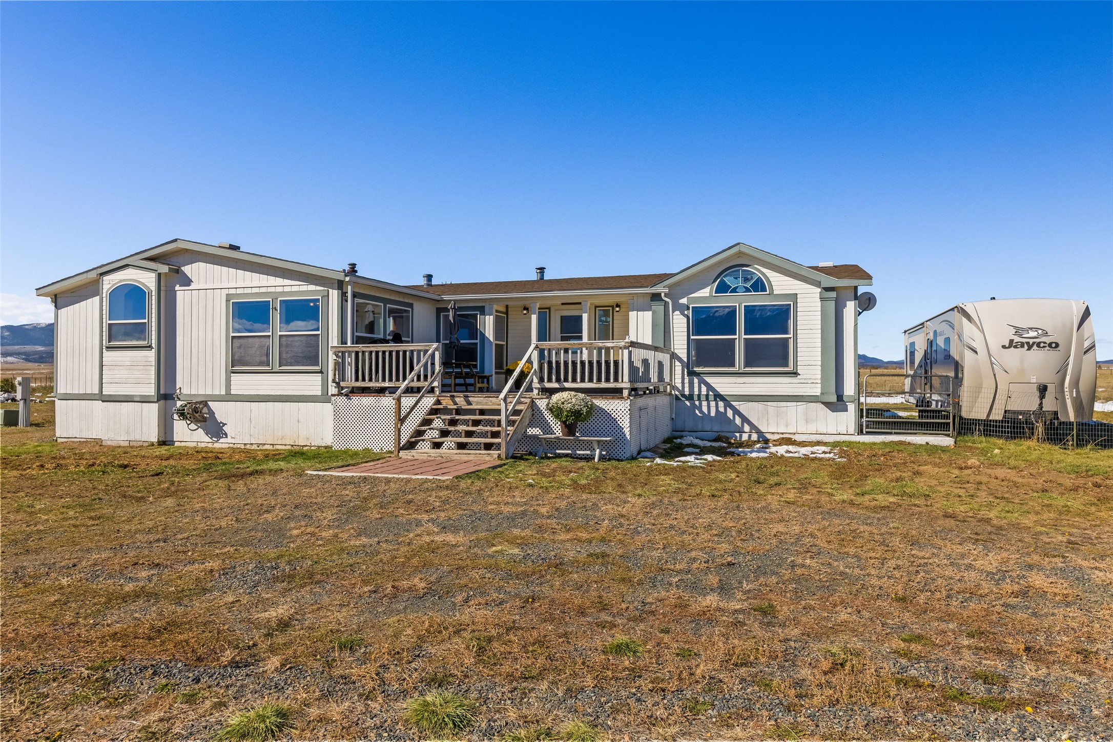 1873 Jack Rabbit Lane Property Photo 4