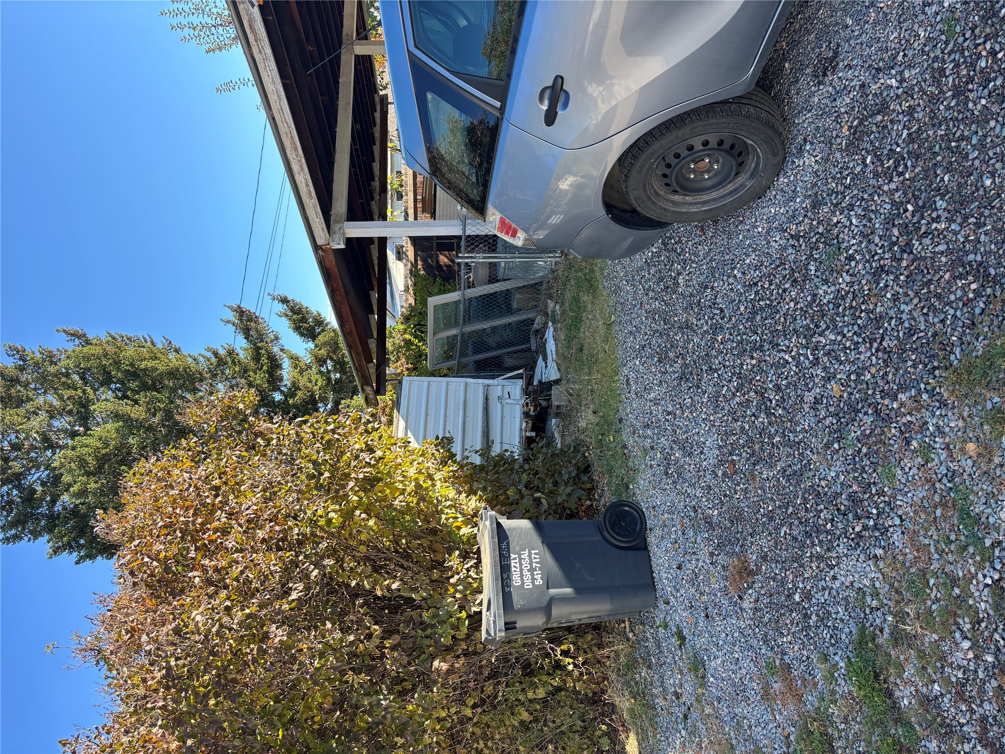 823 Edith Street Property Photo 8