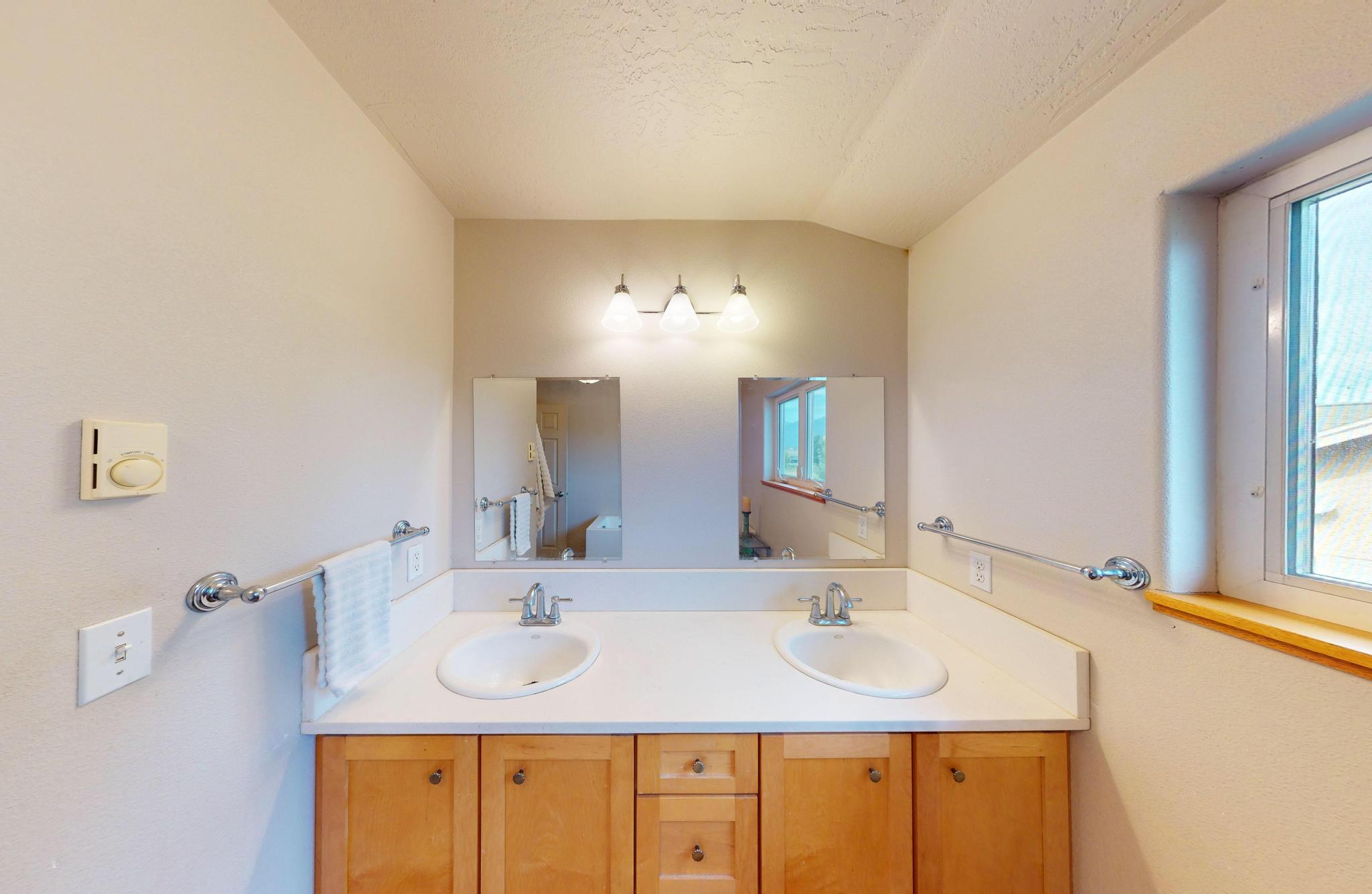 46566 Tamarac Loop Property Photo 26