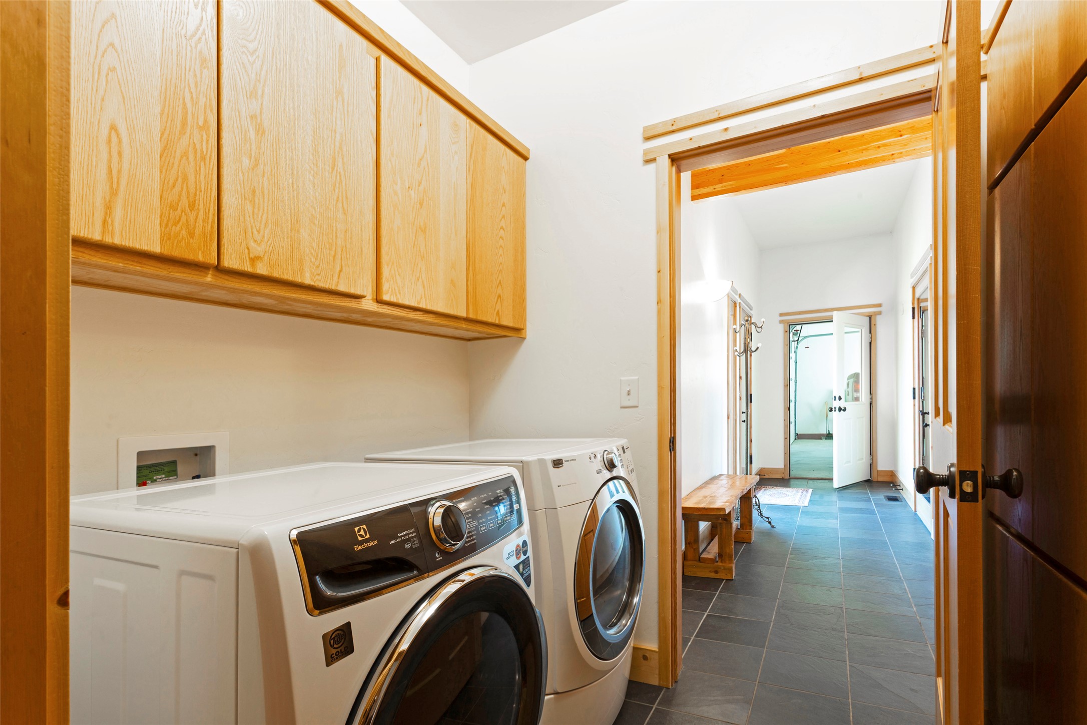 30080119 Property Photo 21