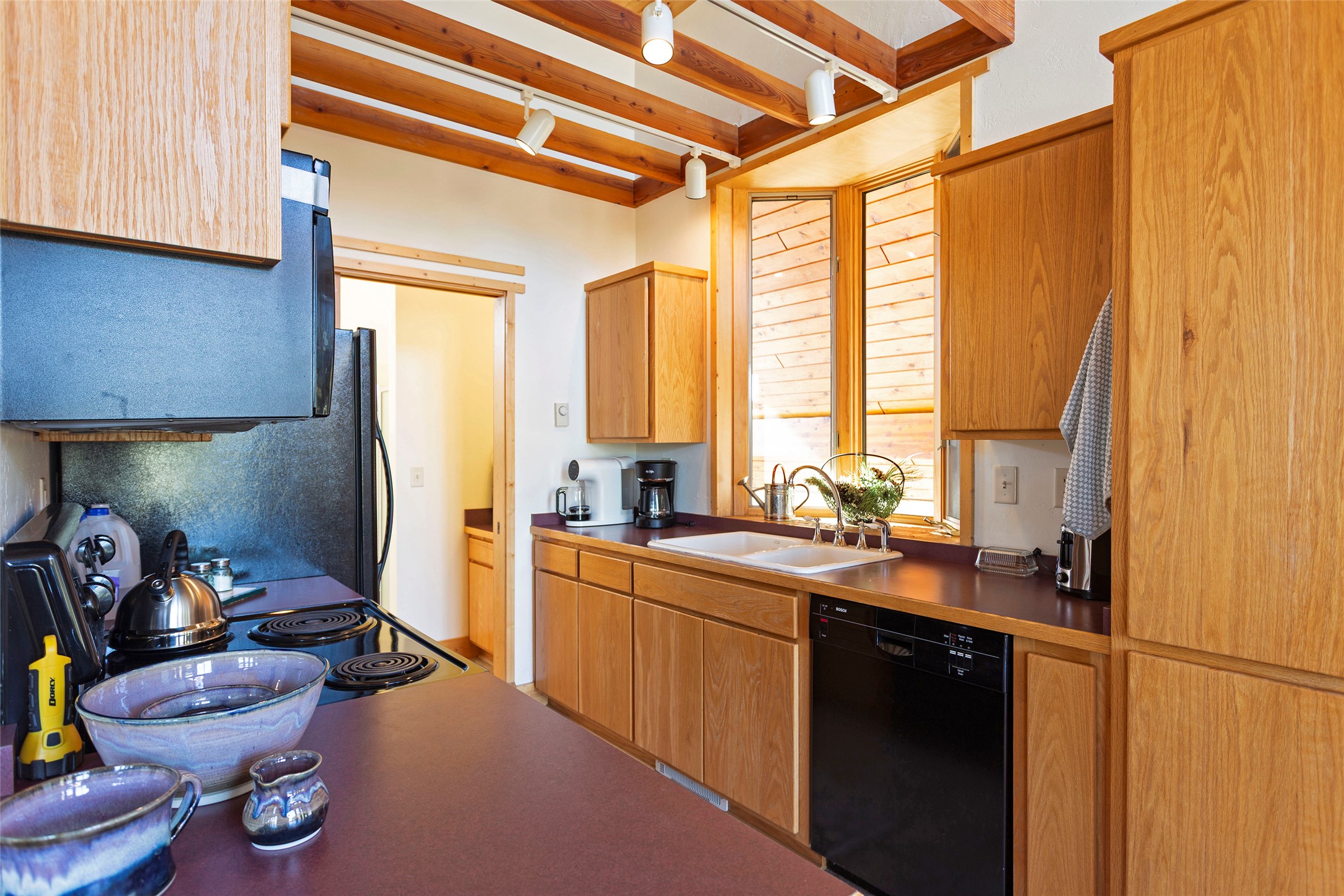 30080119 Property Photo 28