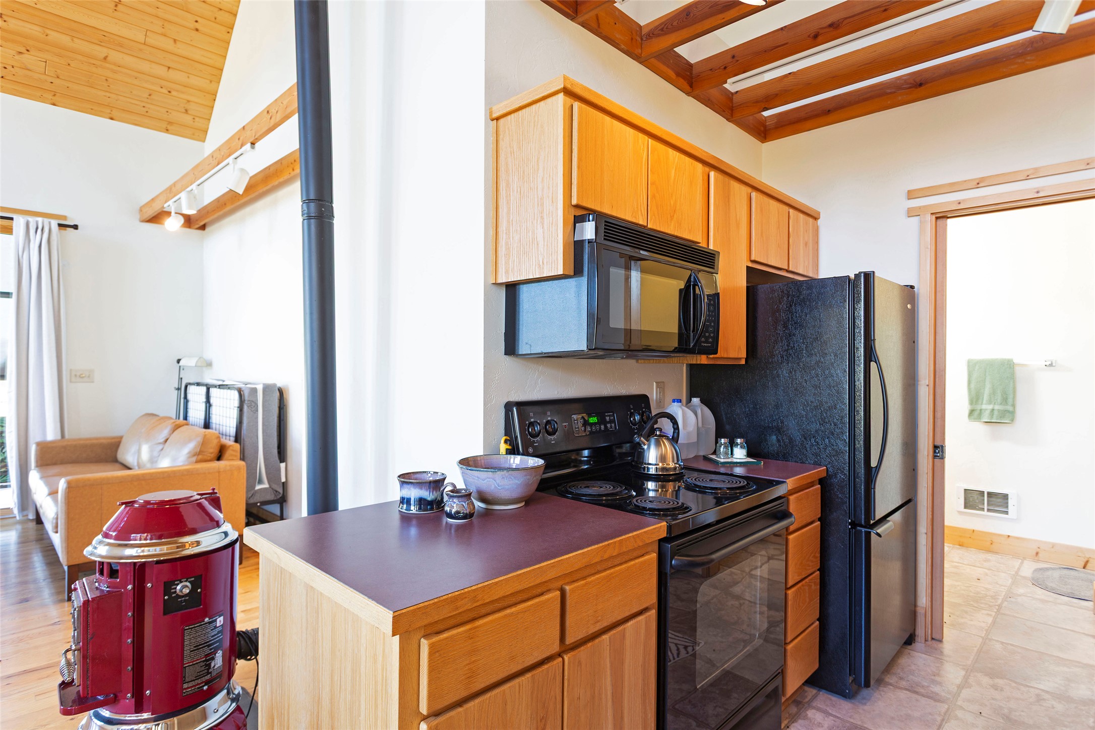 30080119 Property Photo 29