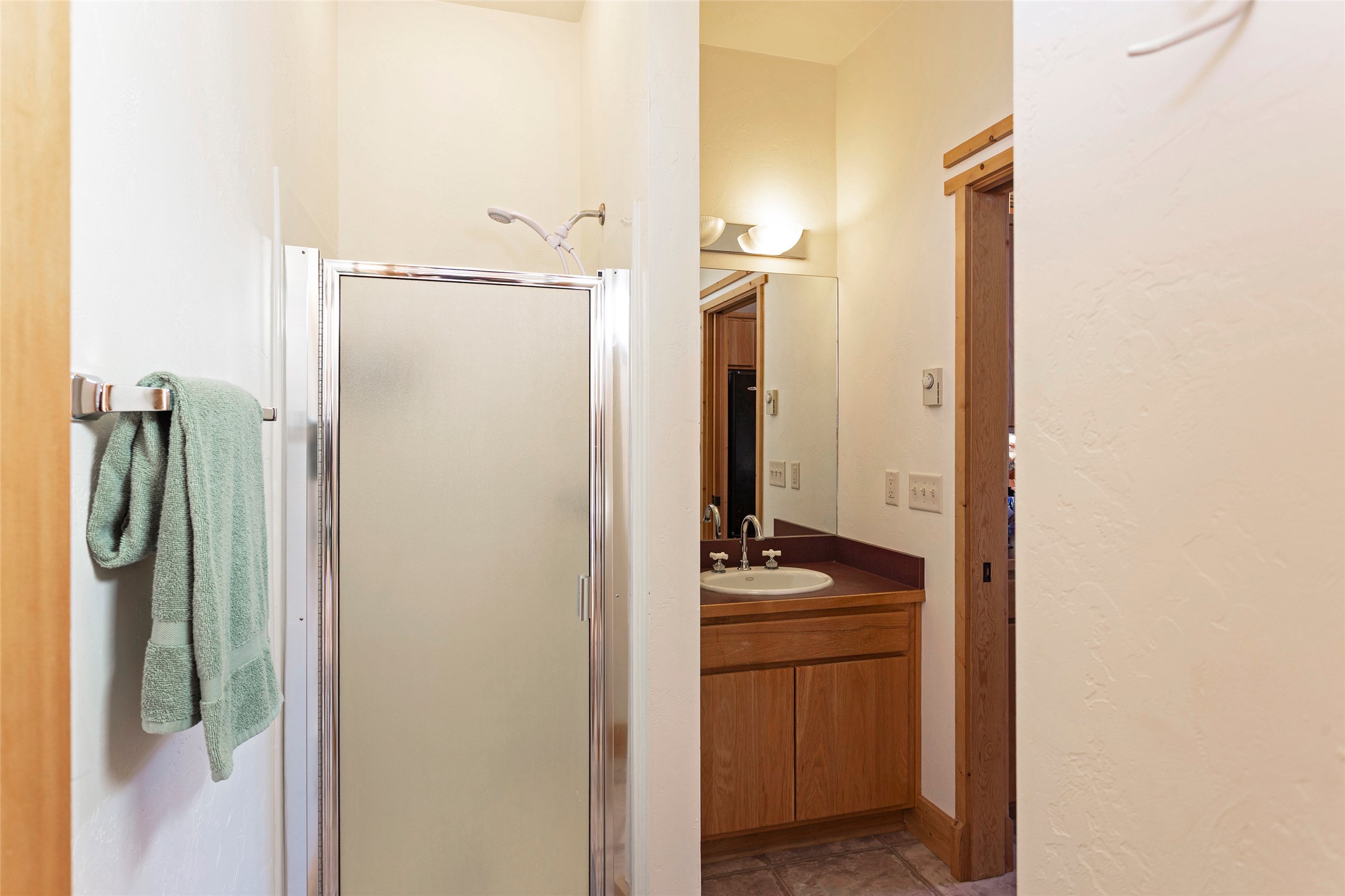 30080119 Property Photo 32