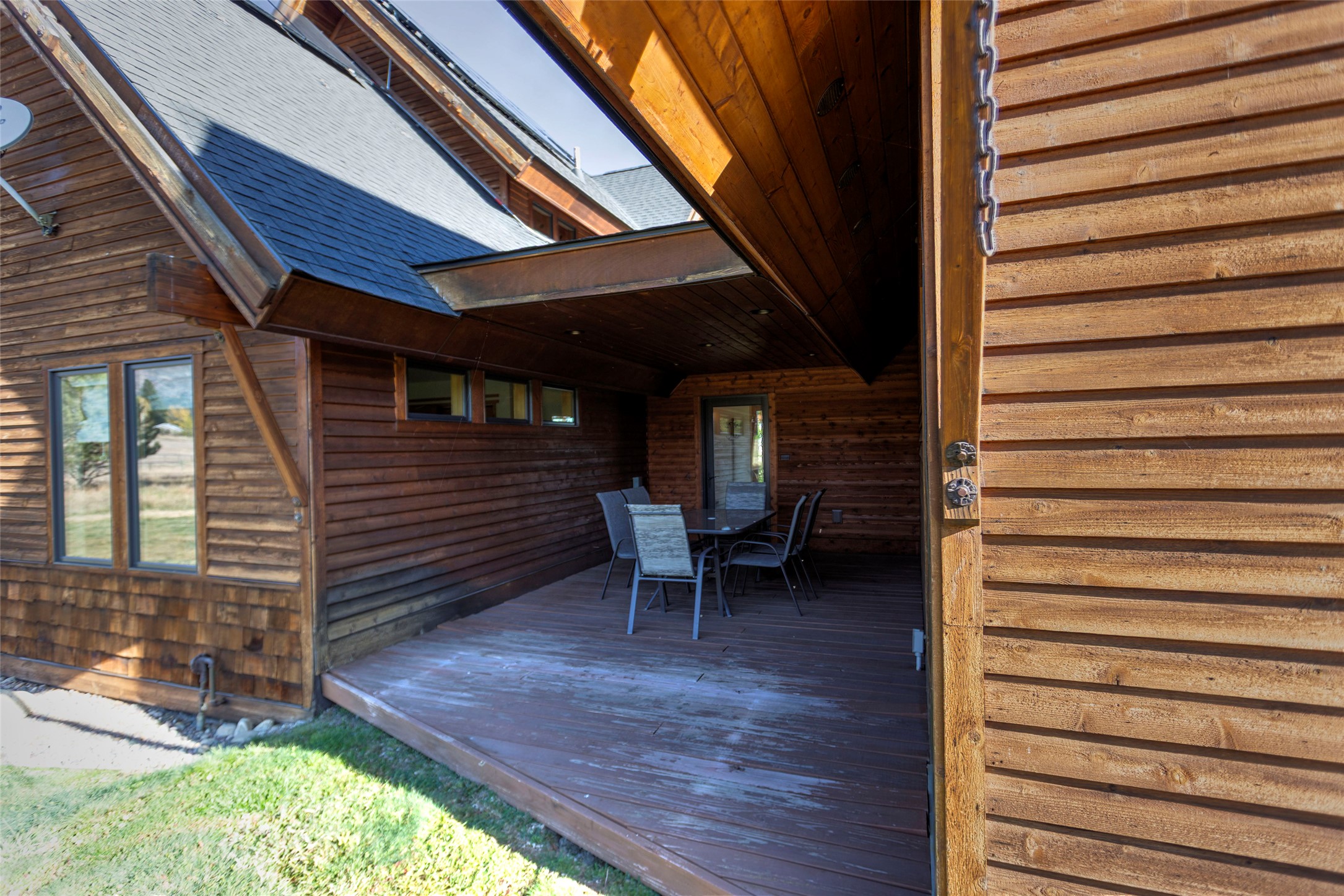 30080119 Property Photo 40