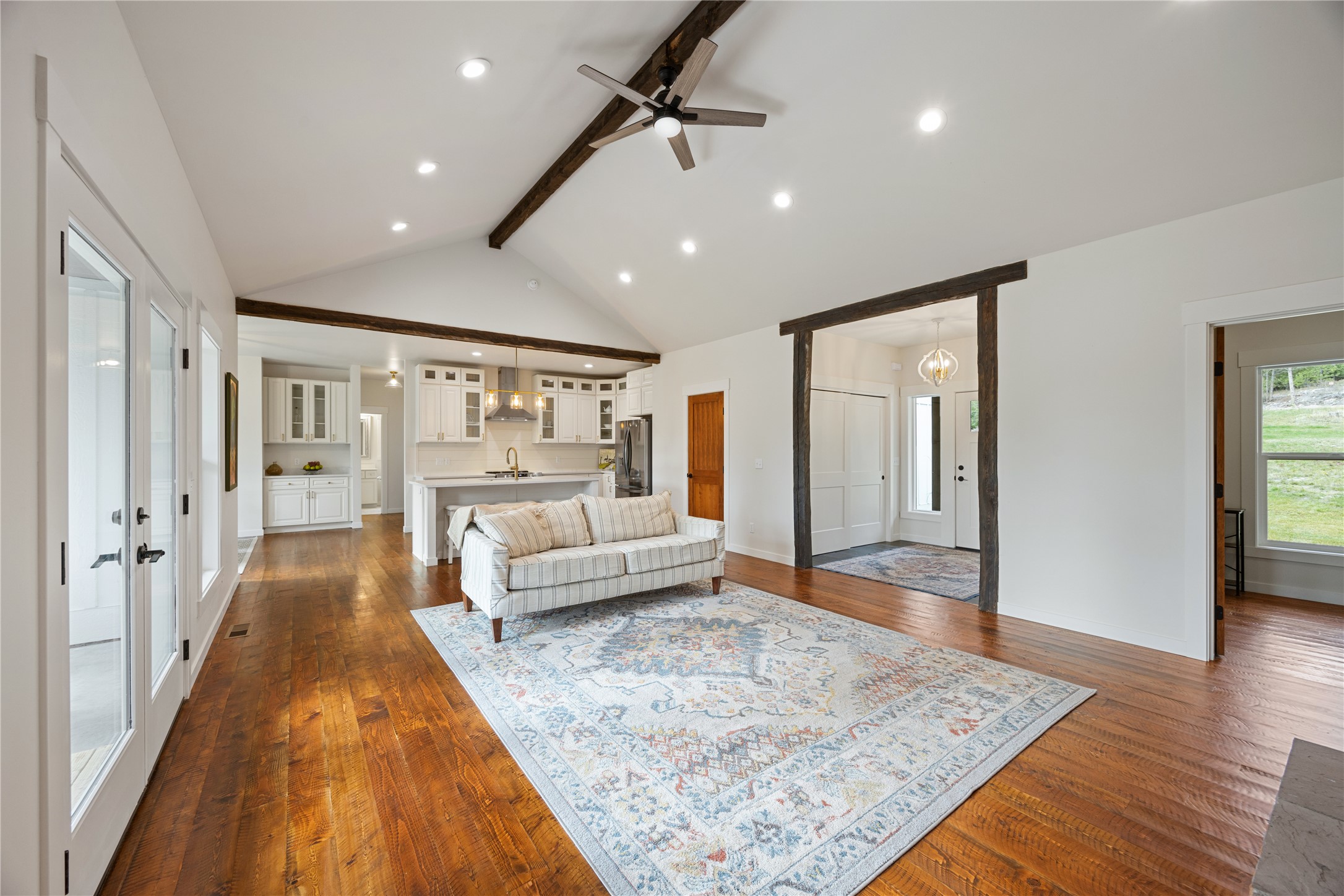 20341 Swan View Road Property Photo 9