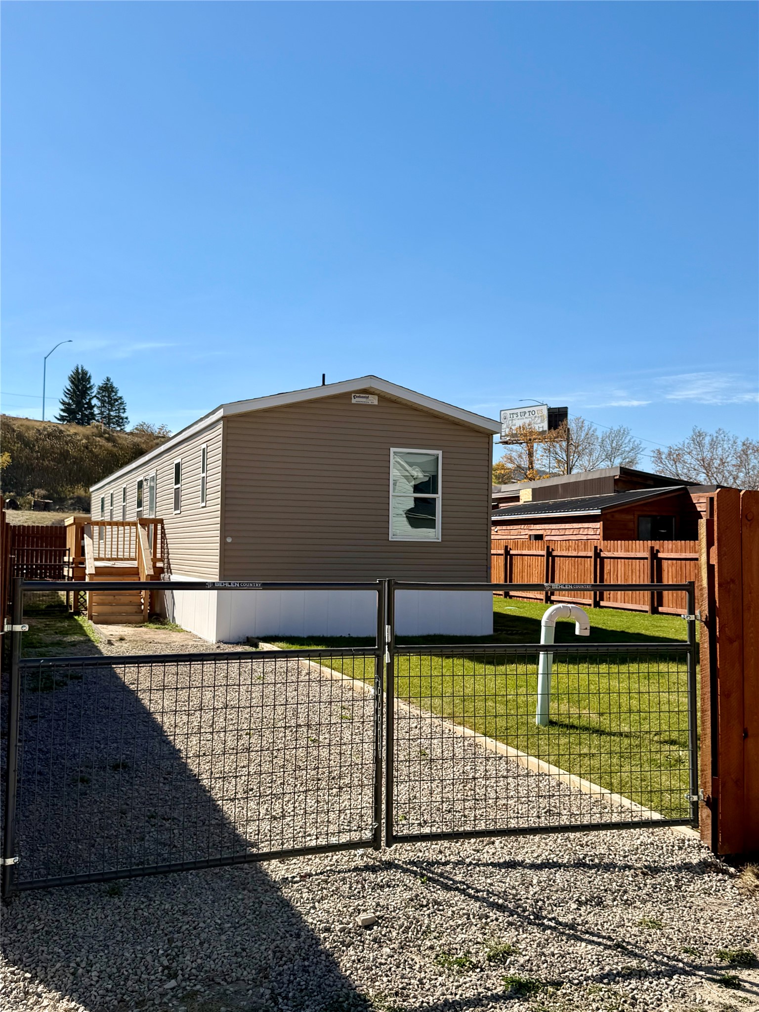 2323 Wilder Avenue Property Photo 1