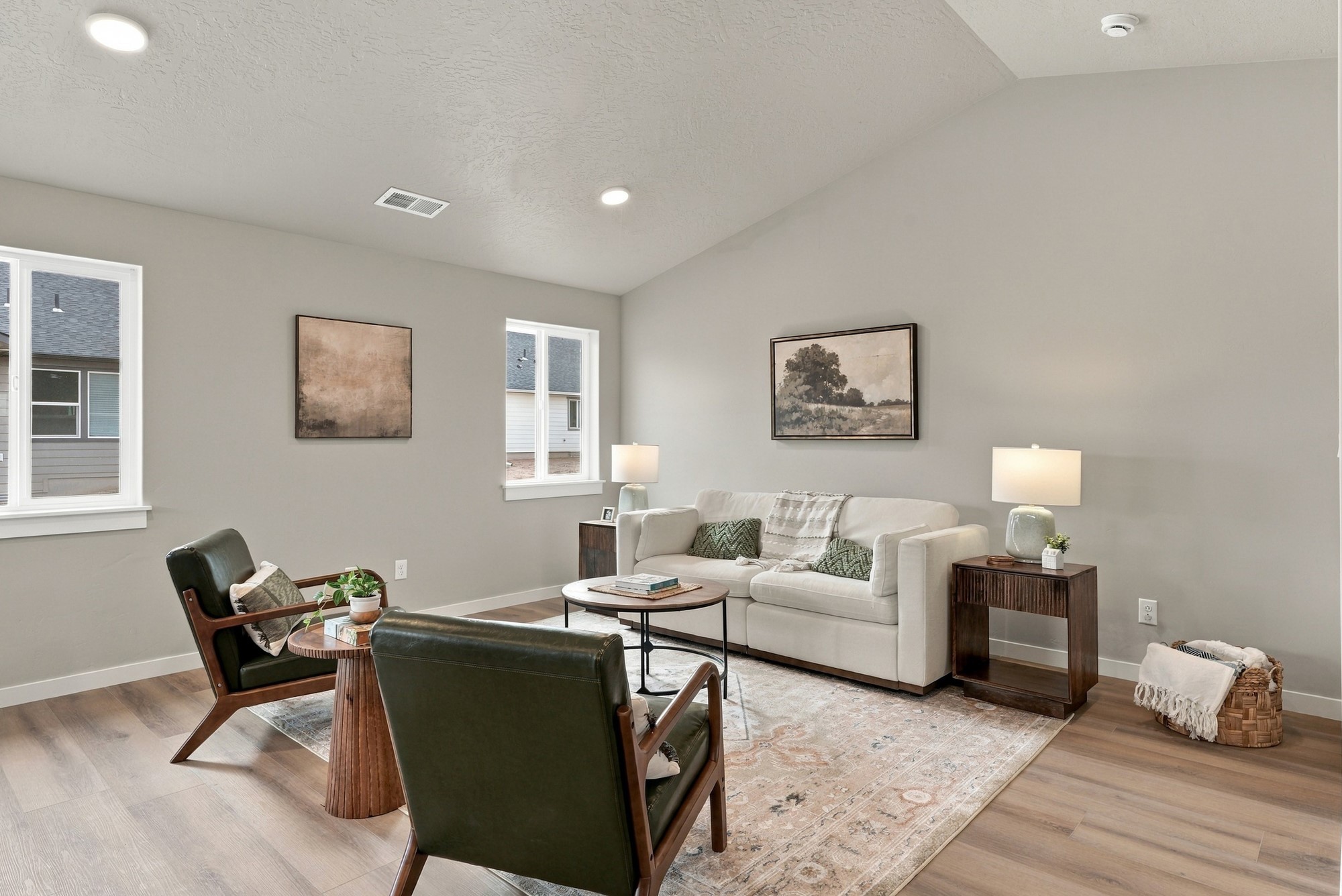 10409 Dufferin Drive Property Photo 4