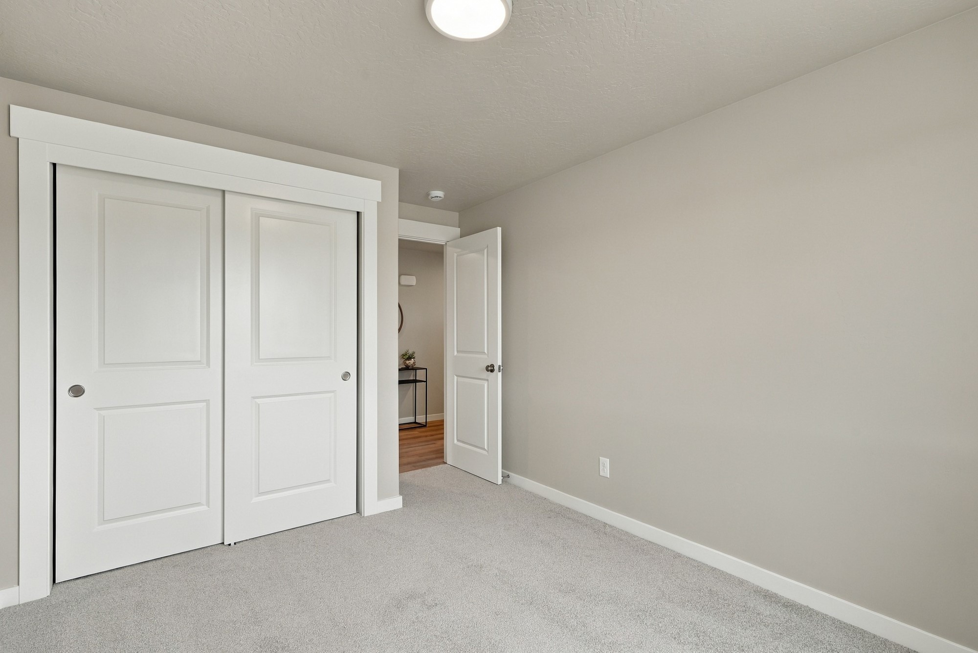10409 Dufferin Drive Property Photo 21