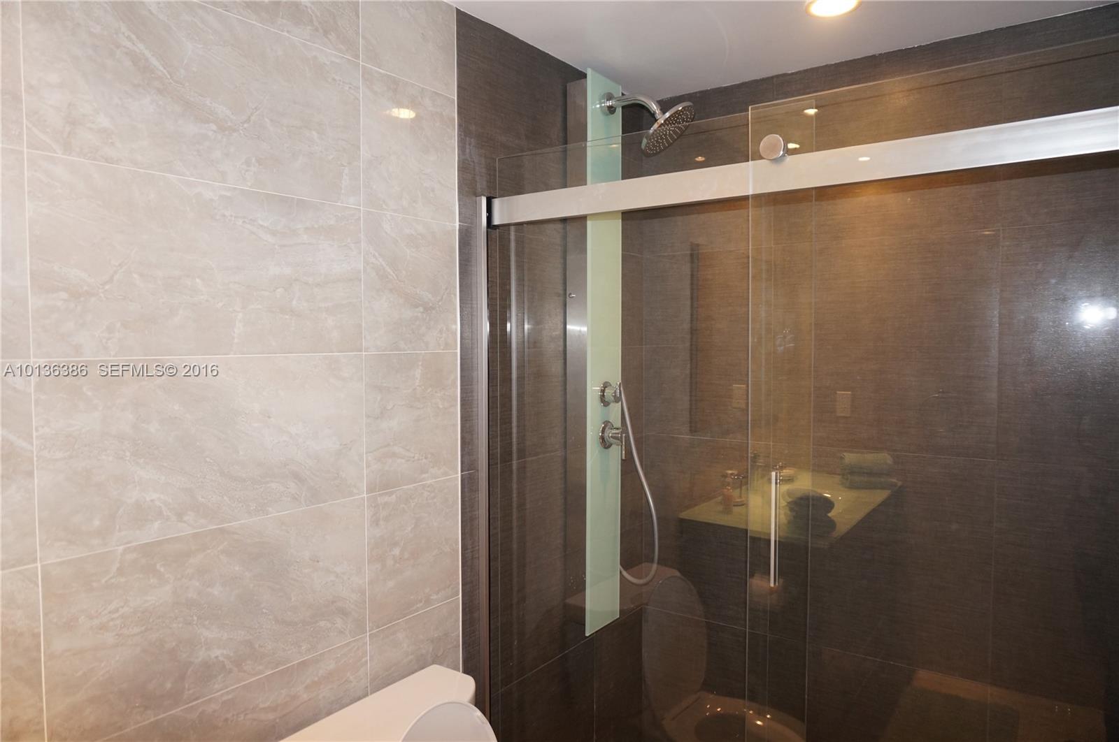 19370 Collins Avenue 1417 Property Photo 19
