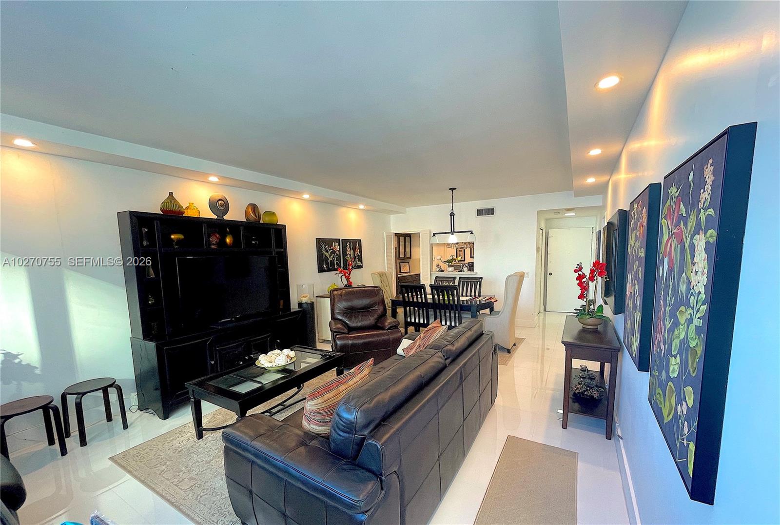 3505 S Ocean Drive 1111 Property Photo 3