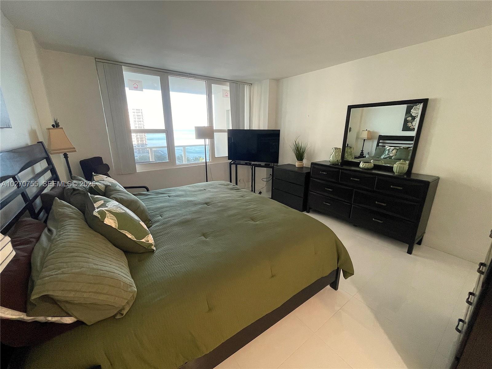 3505 S Ocean Drive 1111 Property Photo 5