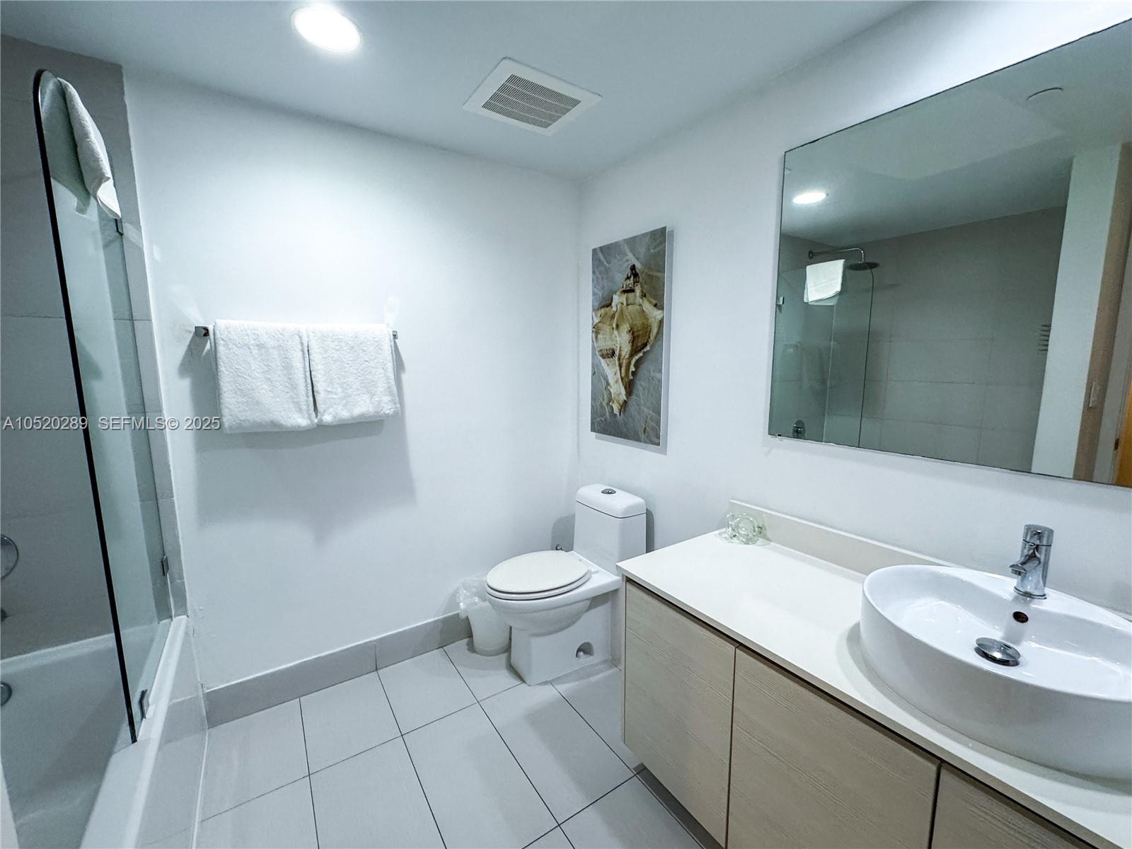 2602 E Hallandale Beach 2008a Property Photo 13