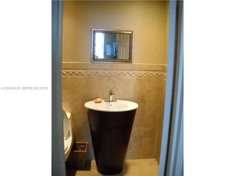 3901 S Ocean Drive 8l Property Photo 12