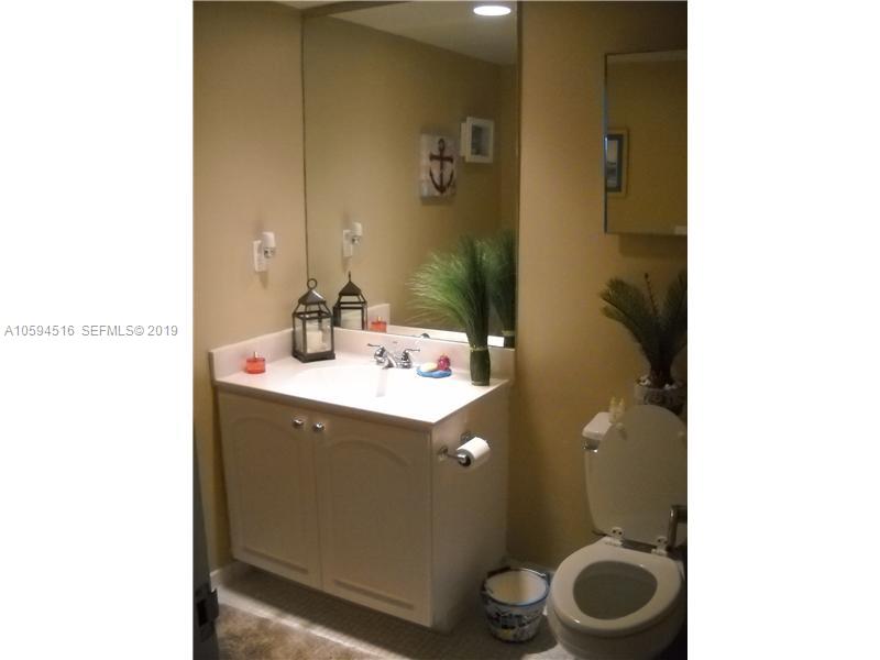 3901 S Ocean Drive 8l Property Photo 14