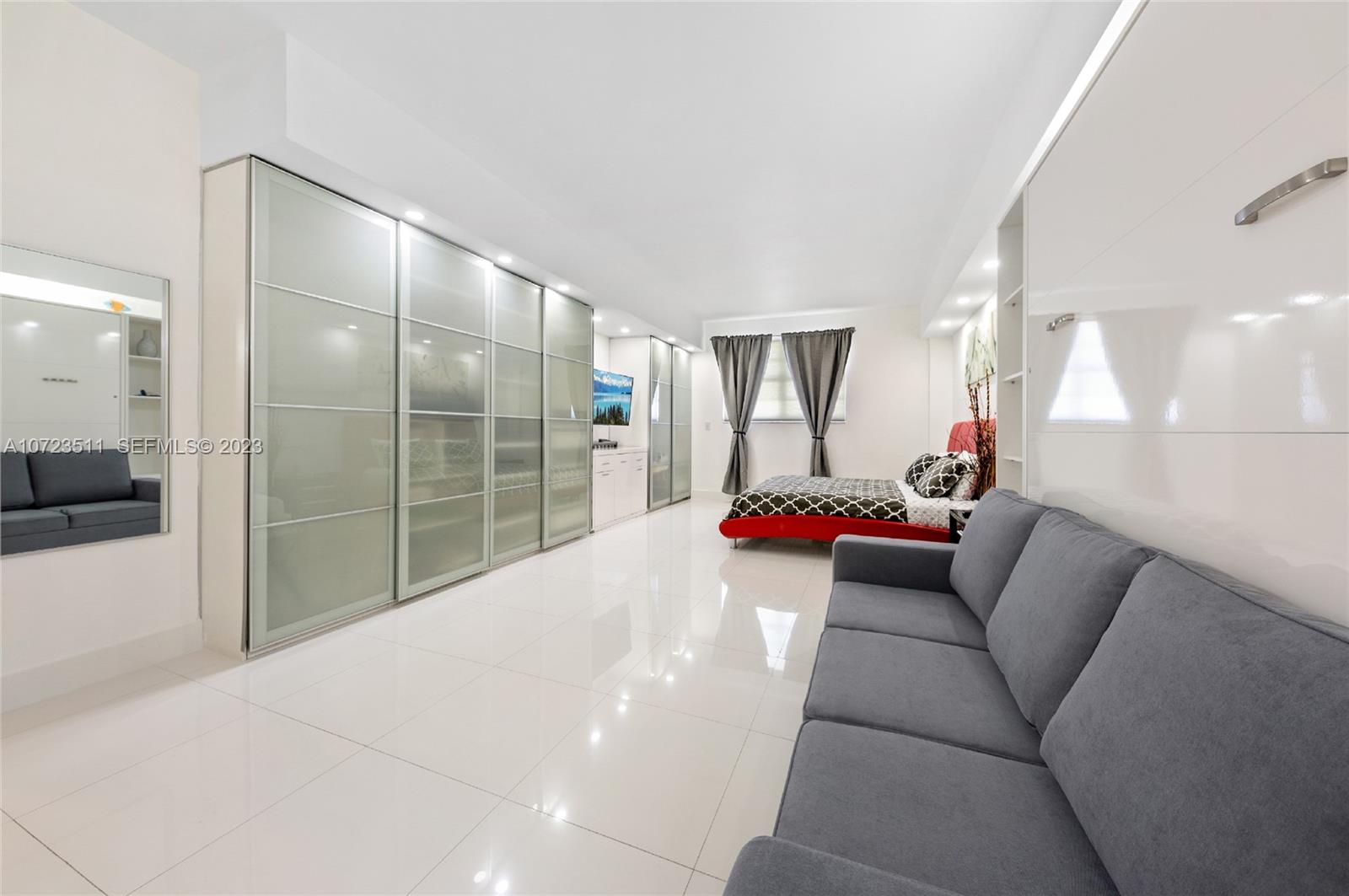 4001 S Ocean Drive Ph2 Property Photo 19