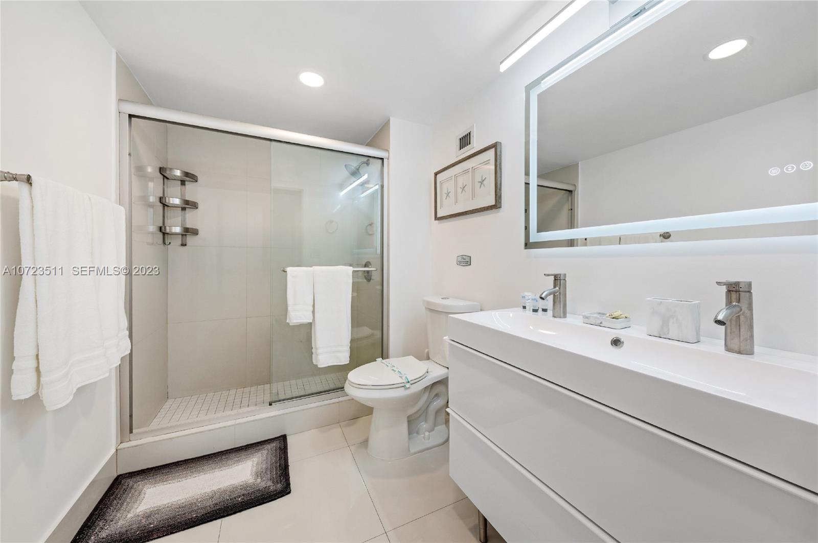 4001 S Ocean Drive Ph2 Property Photo 26