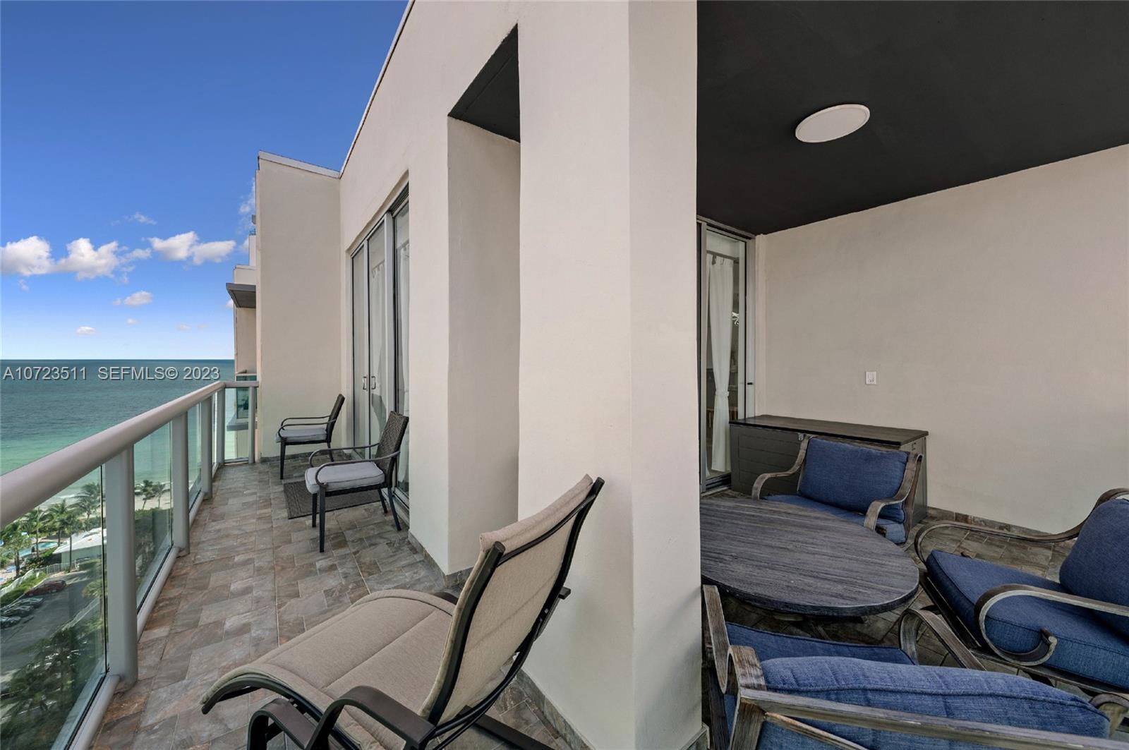 4001 S Ocean Drive Ph2 Property Photo 32