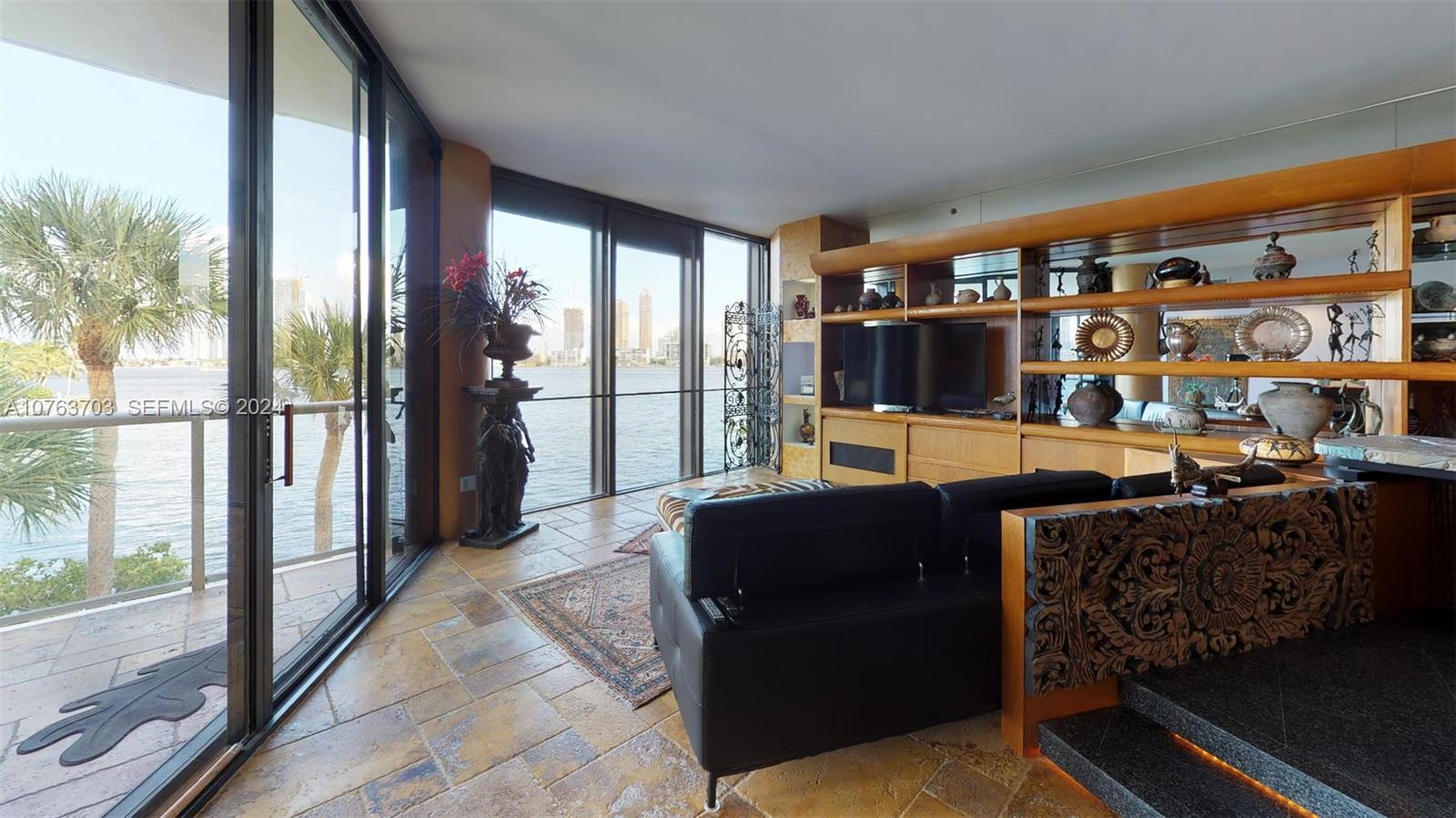 4000 Island Boulevard W-ste6 Property Photo 1