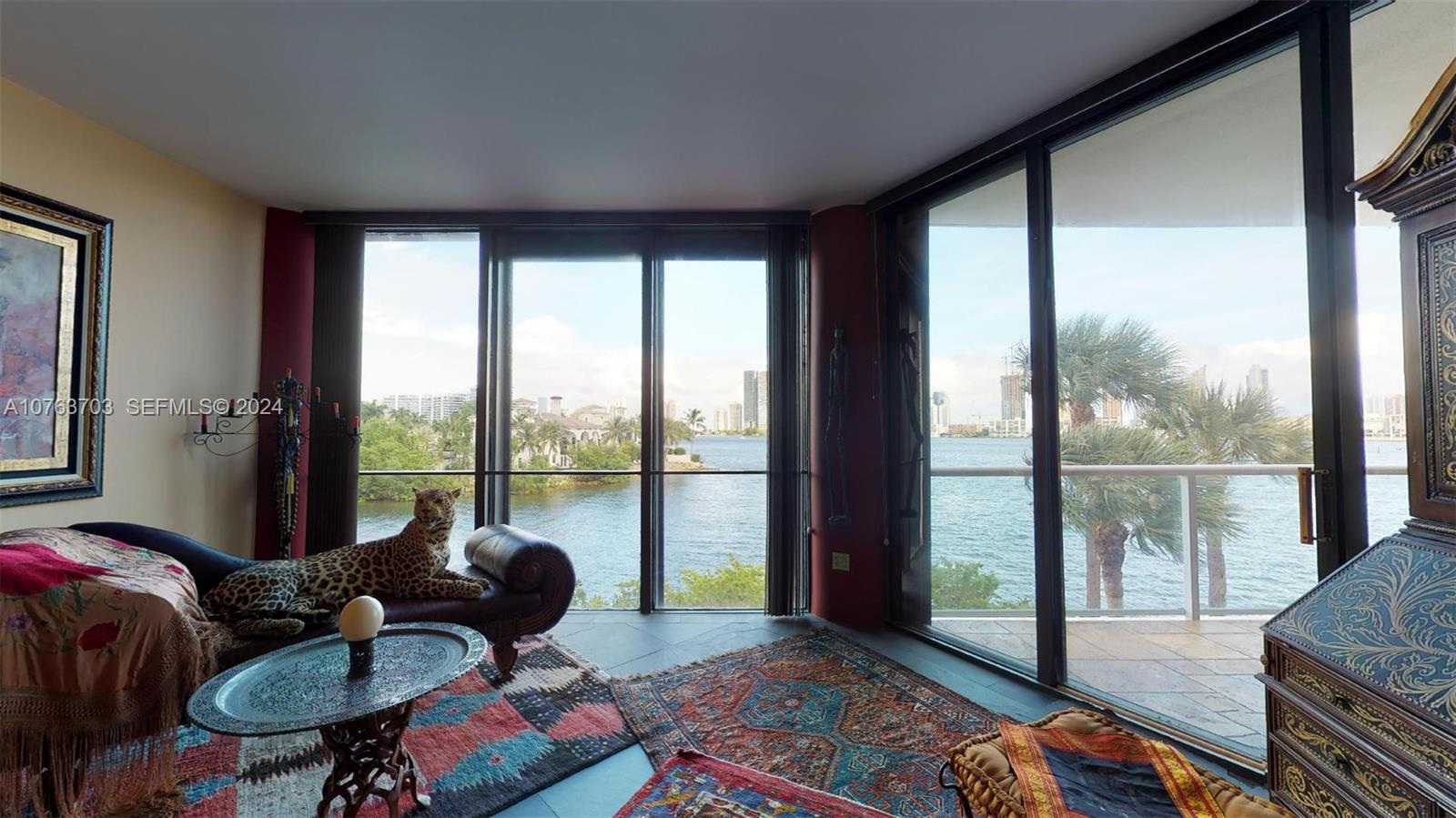 4000 Island Boulevard W-ste6 Property Photo 2