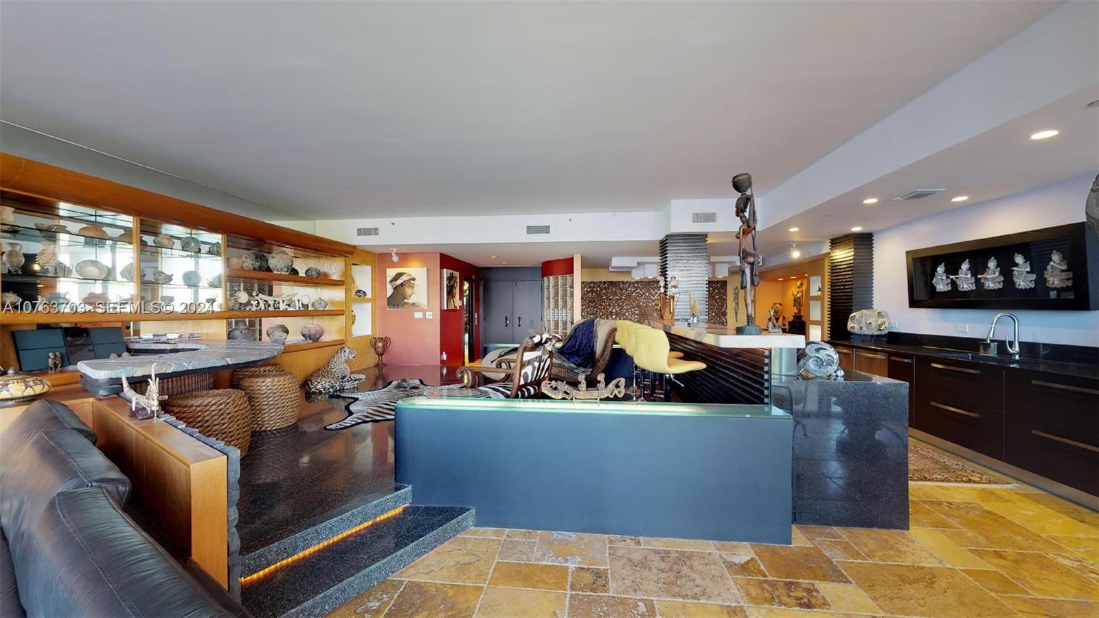 4000 Island Boulevard W-ste6 Property Photo 7