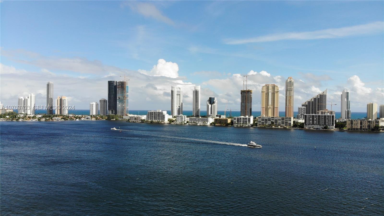 4000 Island Boulevard W-ste6 Property Photo 34