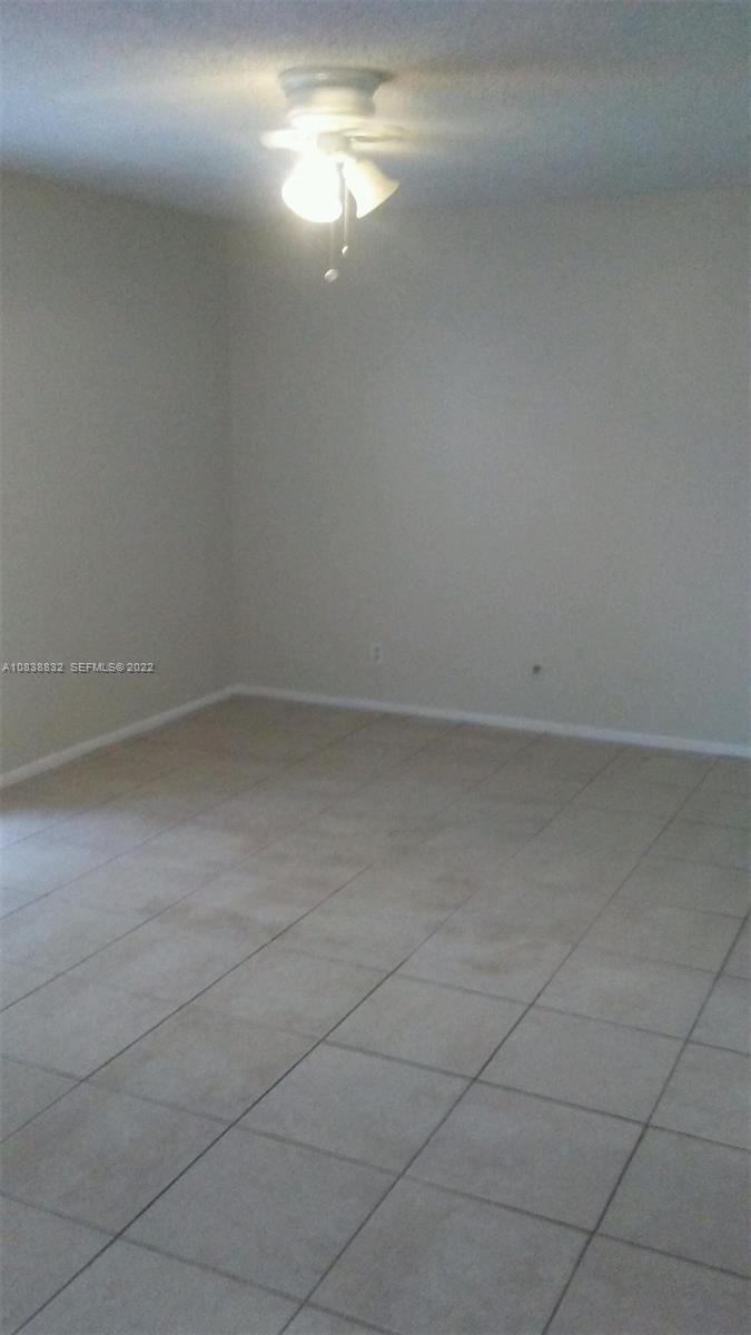 8411 Lagos De Campo Boulevard 303U