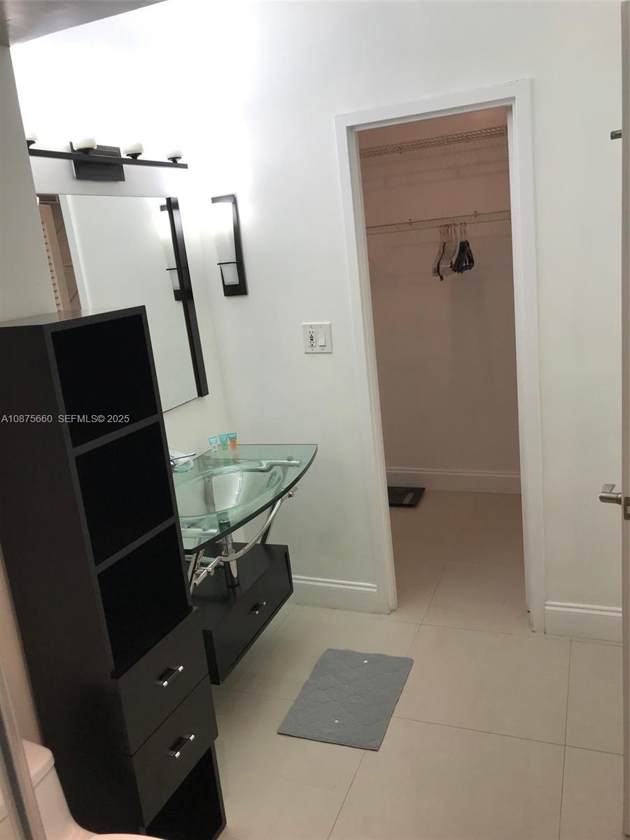 100 Lincoln Road 1226 Property Photo 18