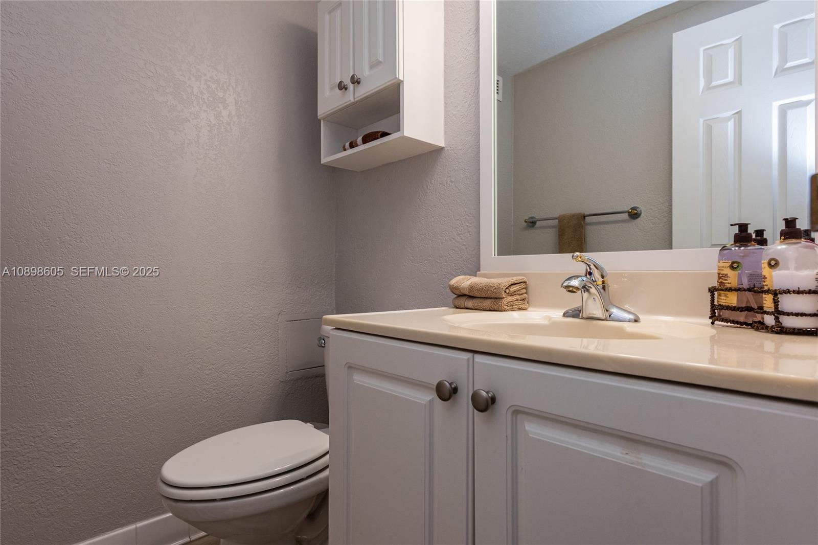 2501 S Ocean Drive 1617 (available) Property Photo 92