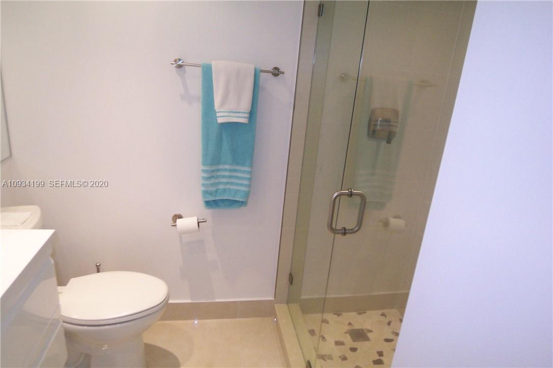 5161 Collins Avenue 806 Property Photo 17
