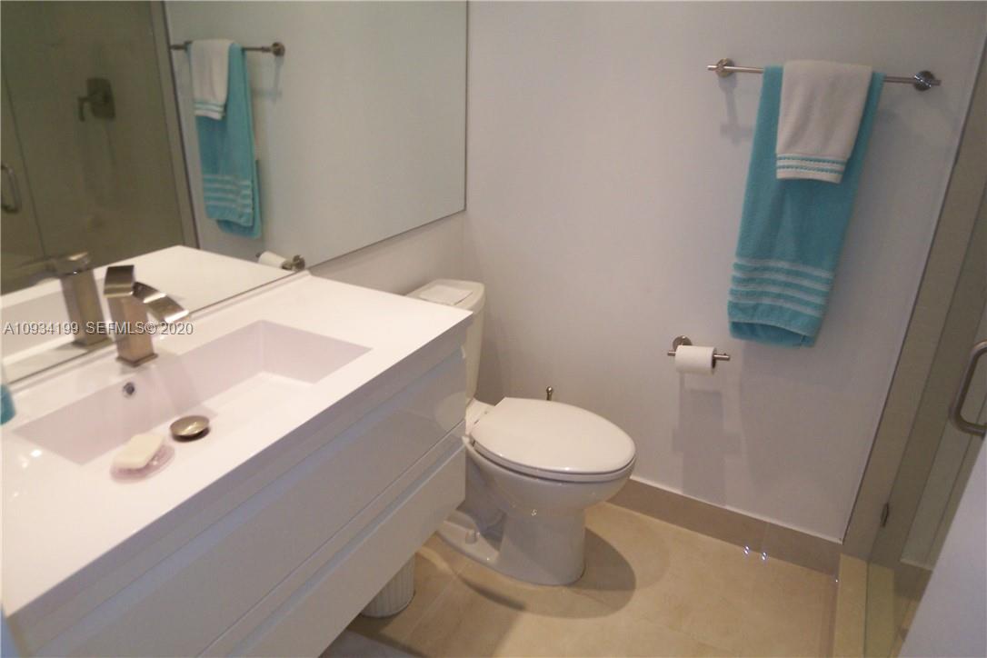 5161 Collins Avenue 806 Property Photo 18