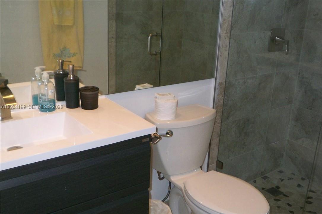 5161 Collins Avenue 806 Property Photo 19