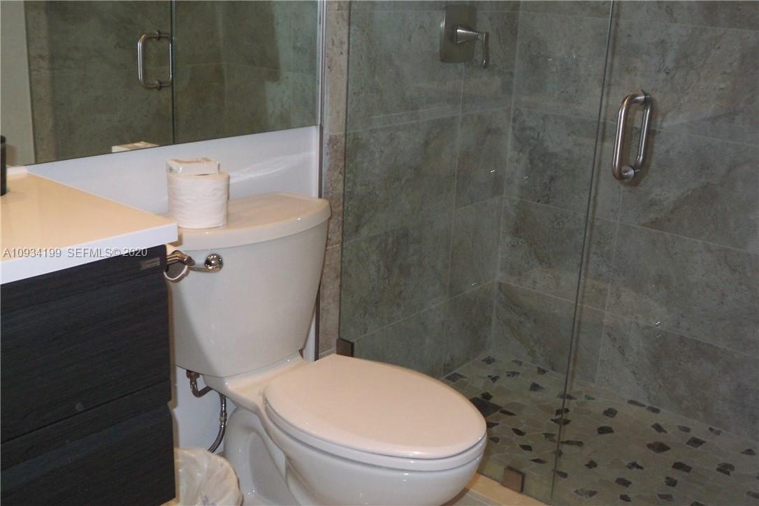 5161 Collins Avenue 806 Property Photo 20