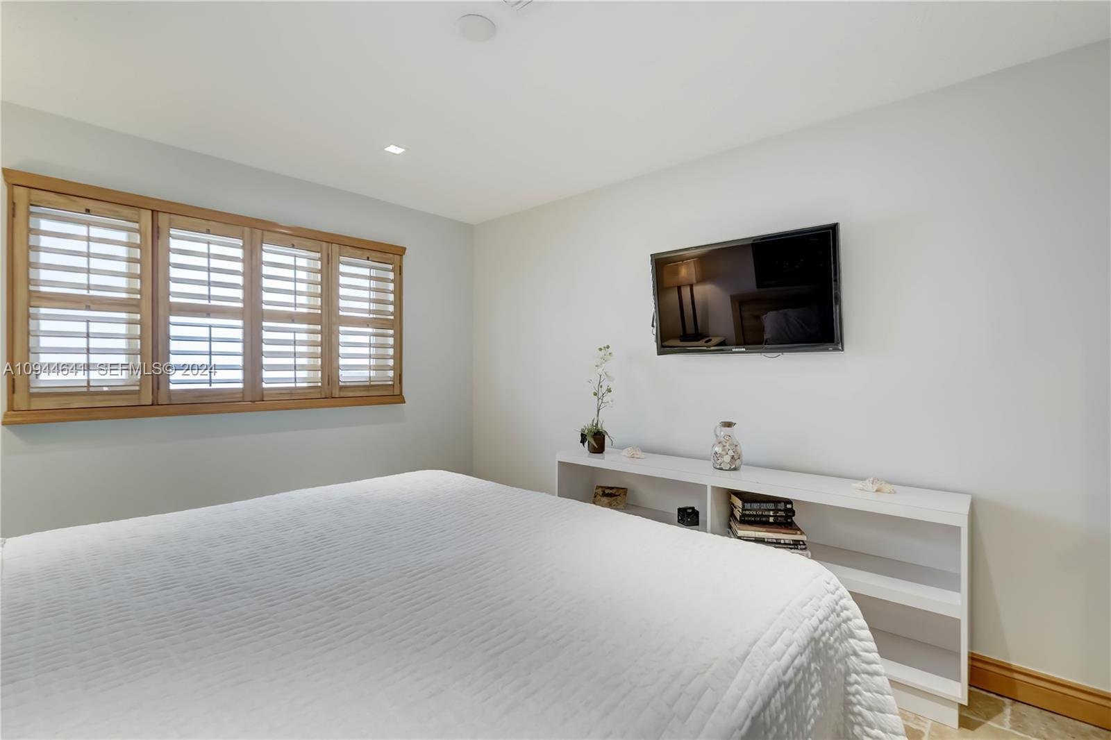 309 Oak Street Property Photo 42