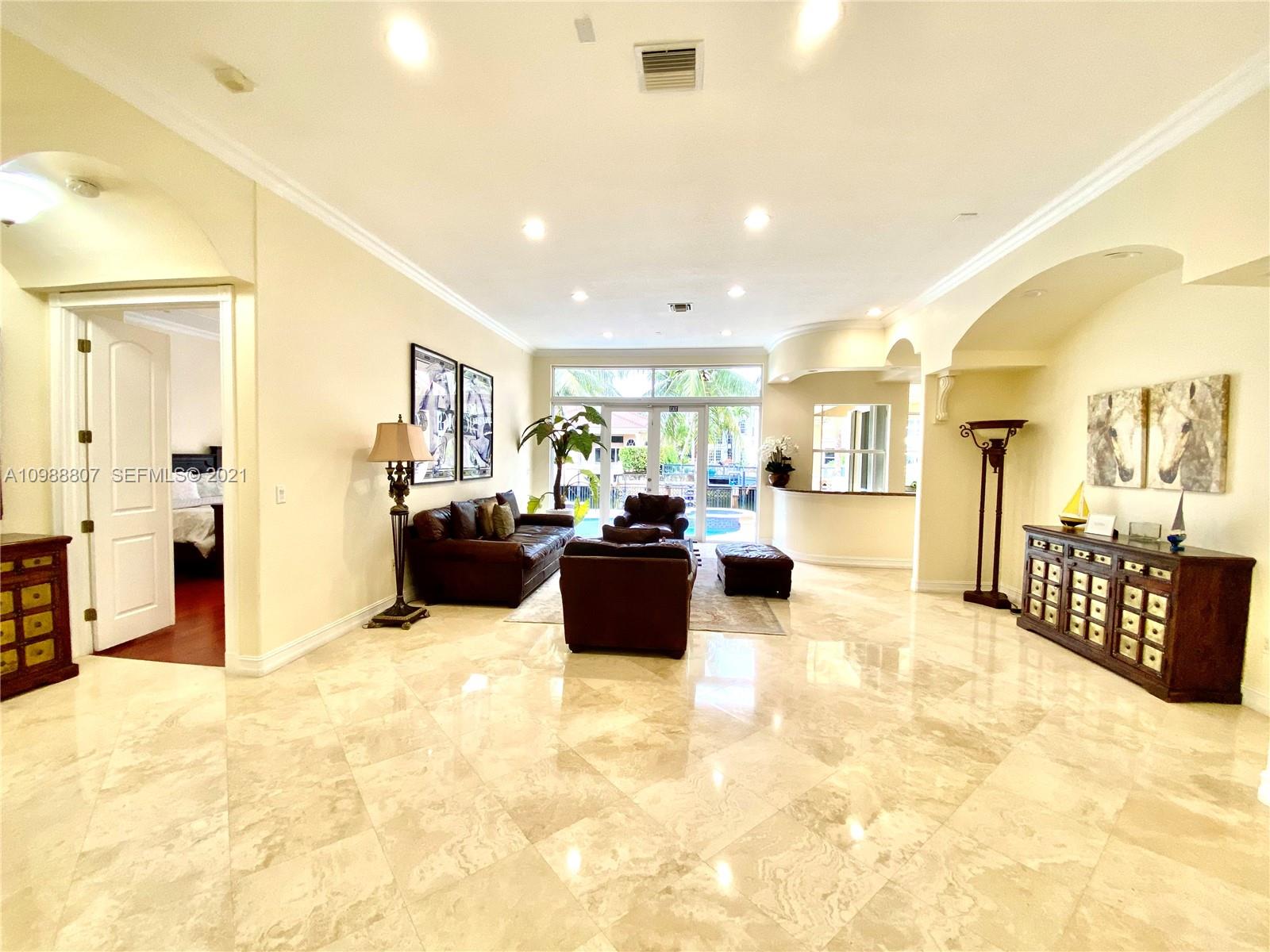 A10988807 Property Photo 2