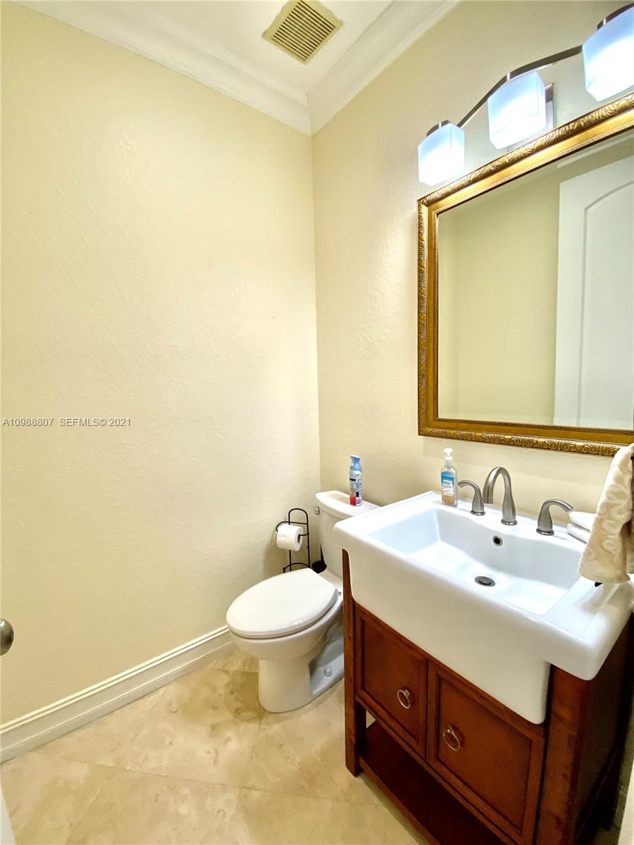 A10988807 Property Photo 21