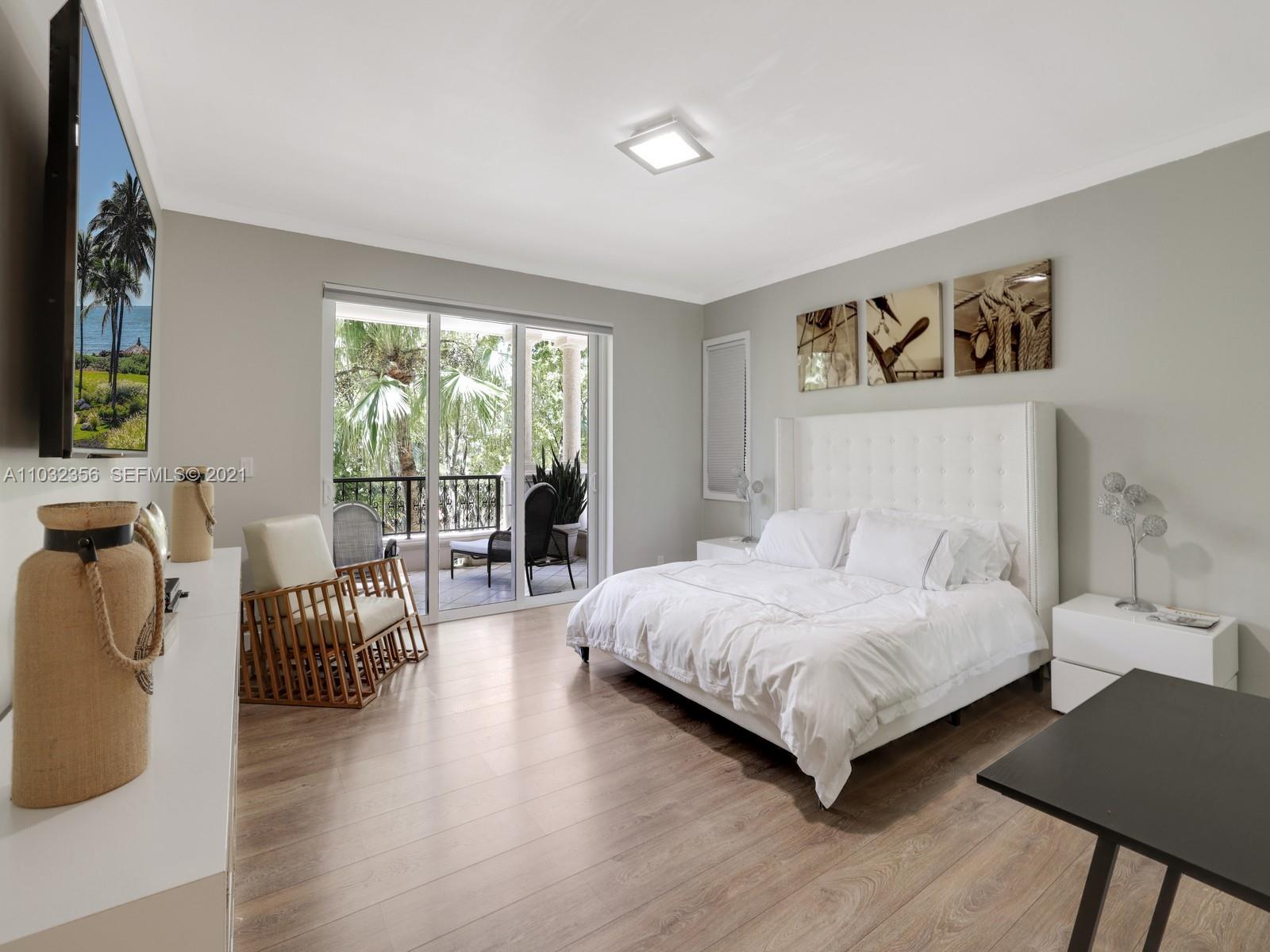 19126 Fisher Island Drive 19126 Property Photo 16