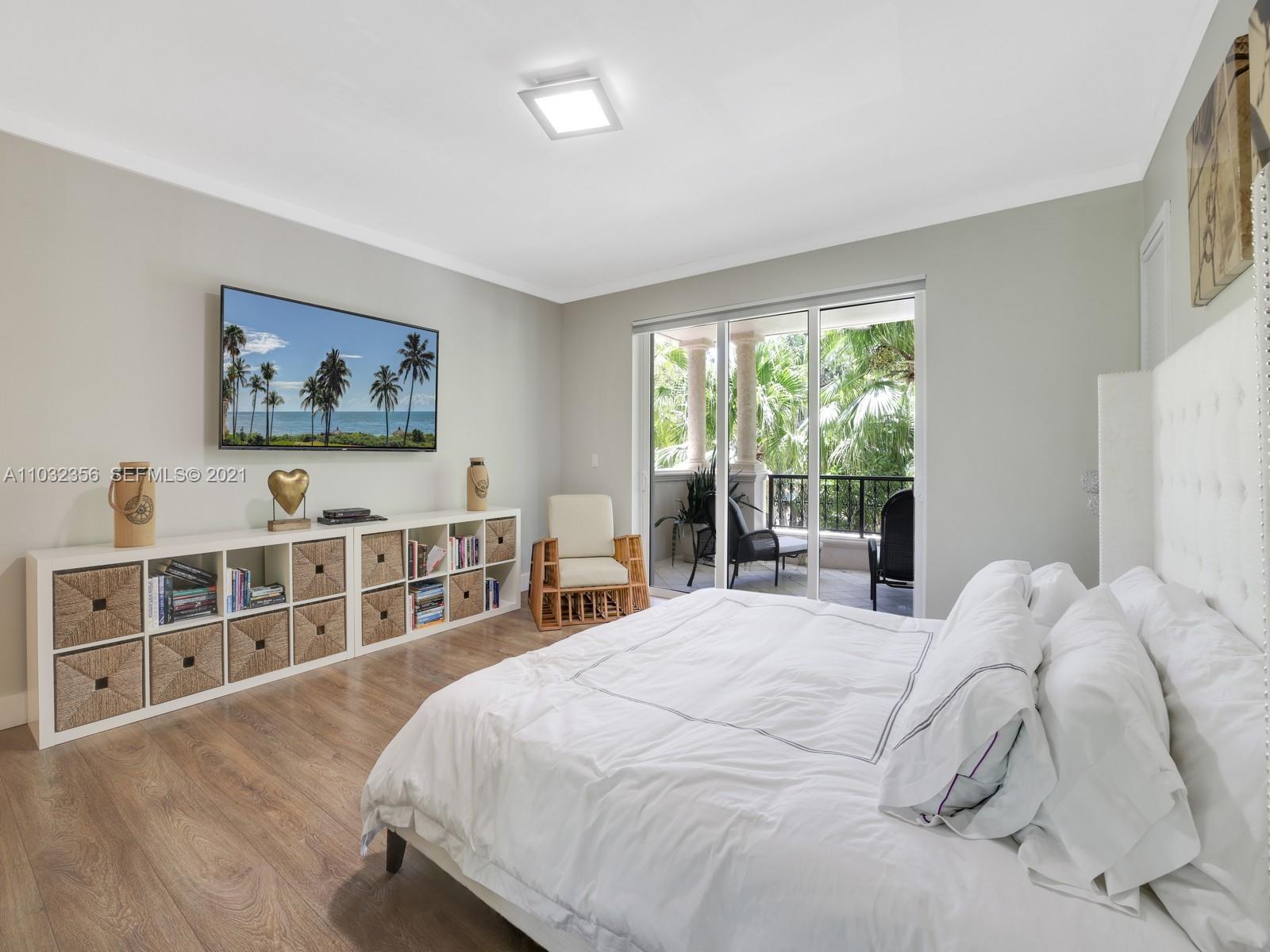19126 Fisher Island Drive 19126 Property Photo 24