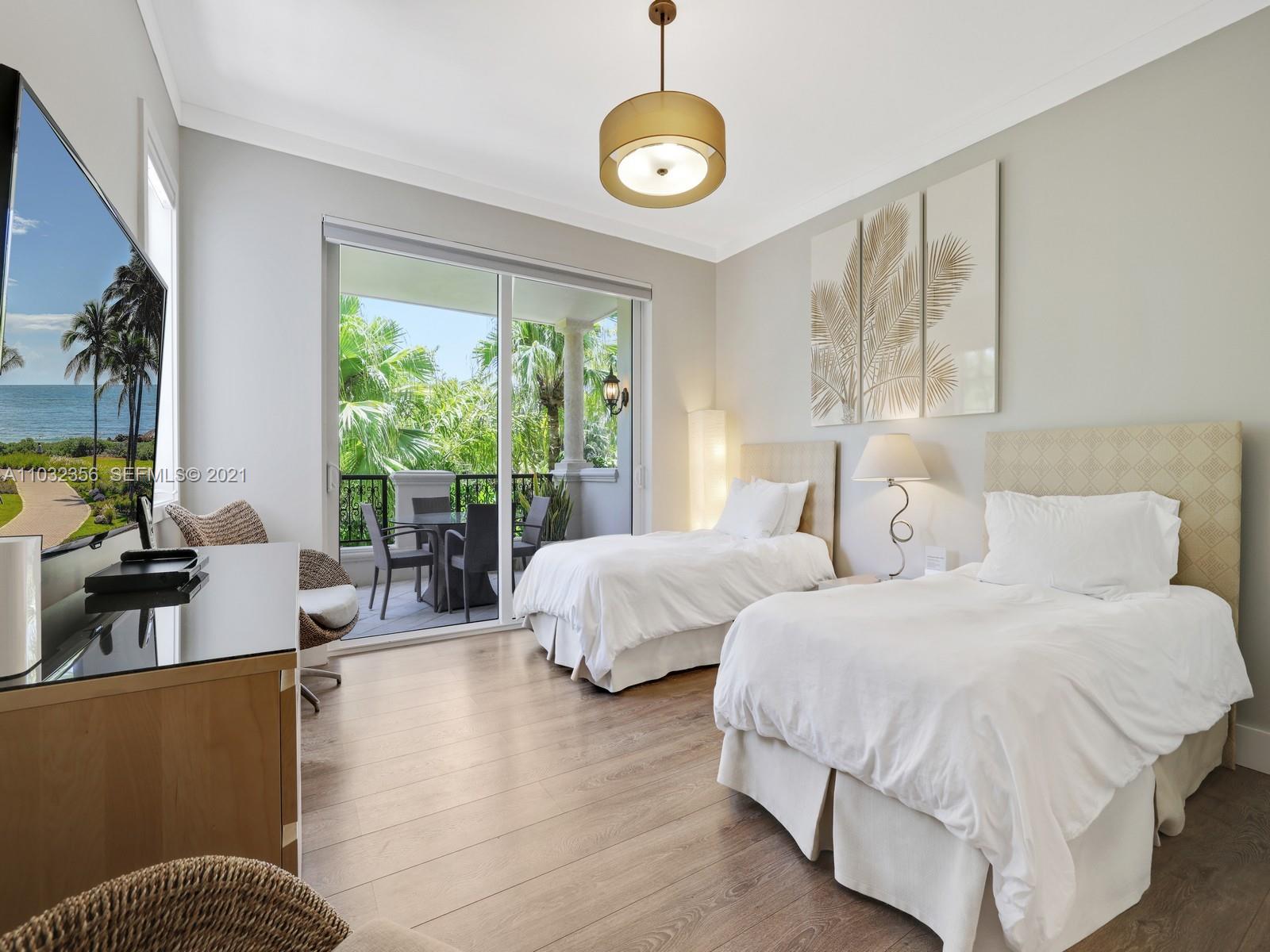 19126 Fisher Island Drive 19126 Property Photo 26