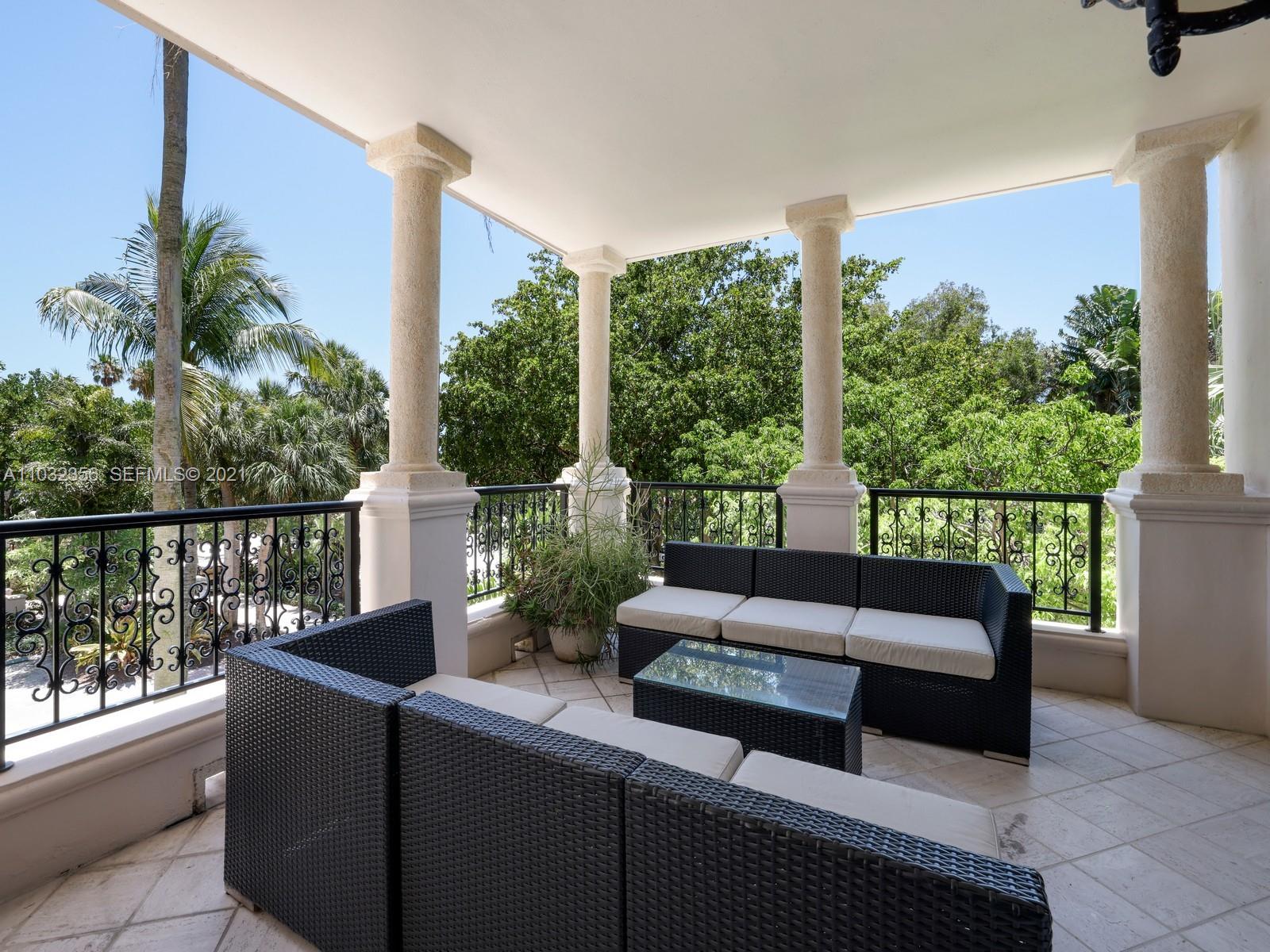 19126 Fisher Island Drive 19126 Property Photo 30