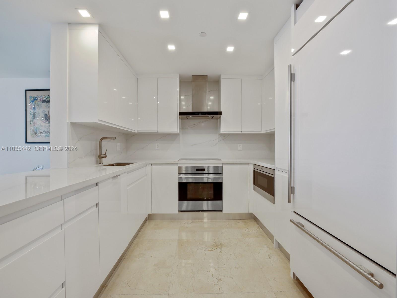 19223 Fisher Island Drive 19223 Property Photo 18